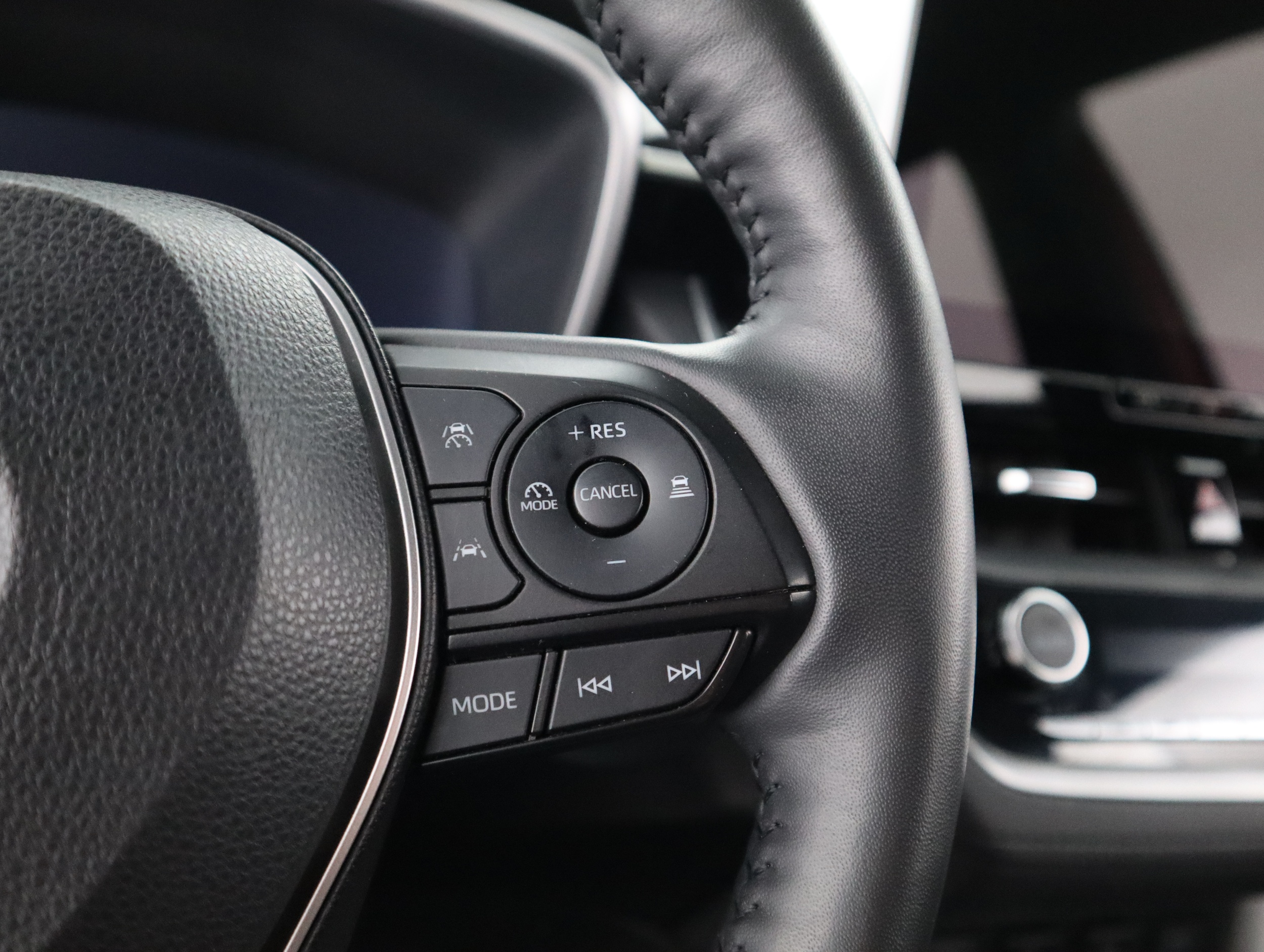 TOYOTA Corolla Cross 2024