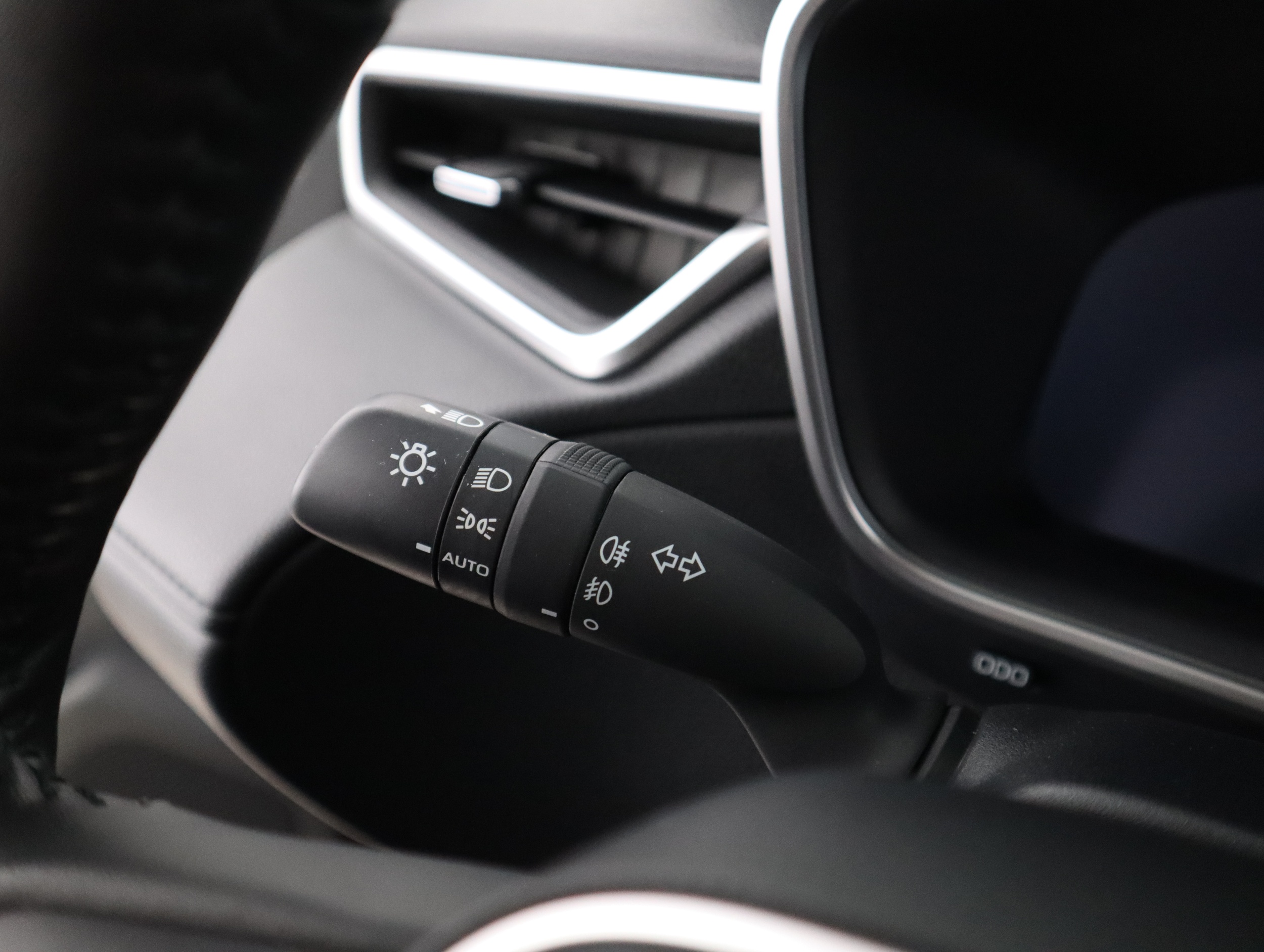 TOYOTA Corolla Cross 2024