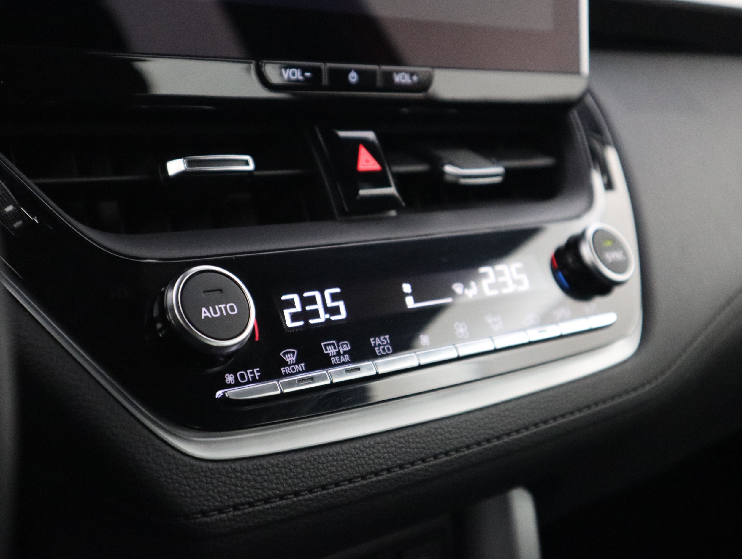 TOYOTA Corolla Cross 2024