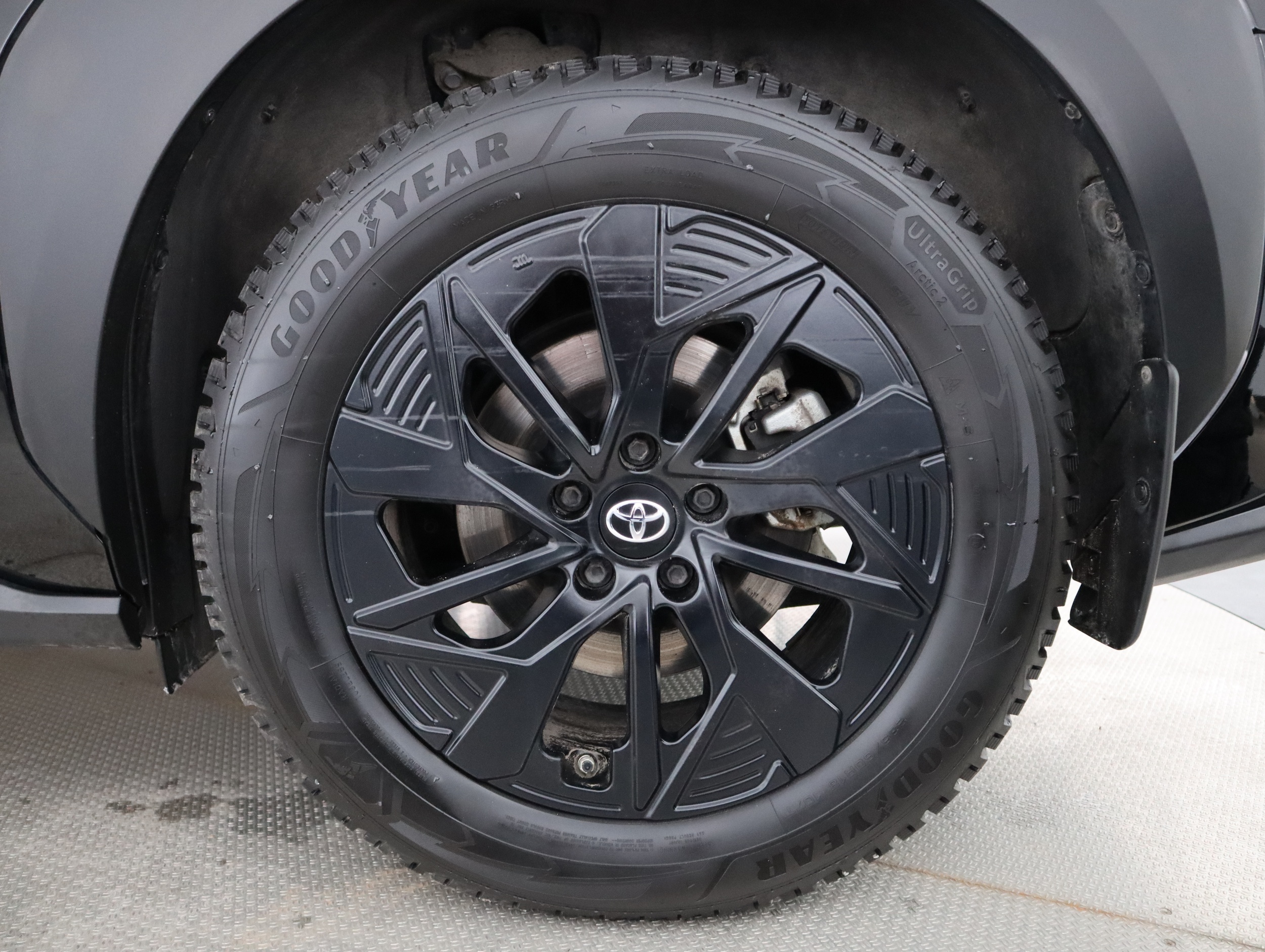 TOYOTA bZ4X 2025