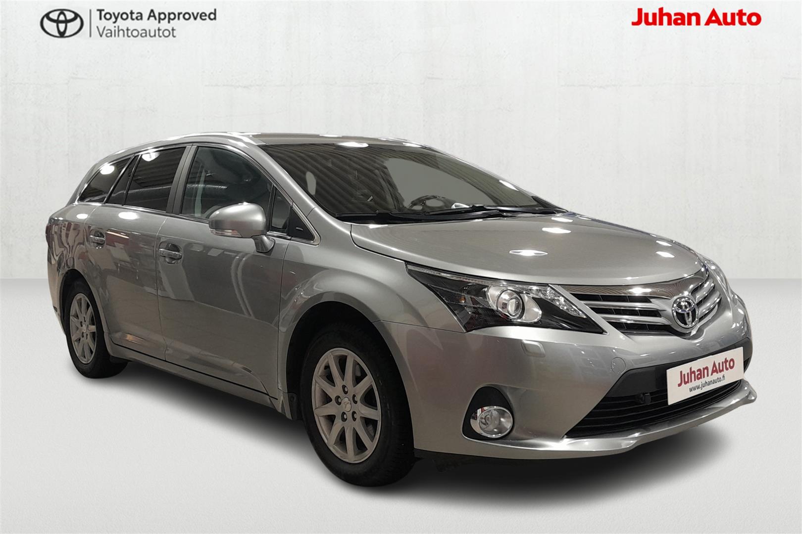 TOYOTA Avensis 2013
