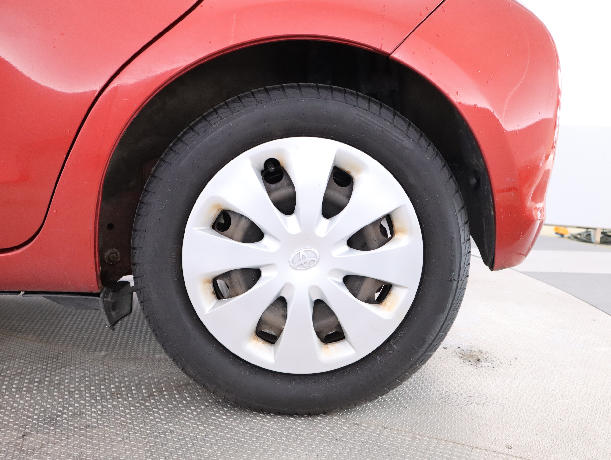TOYOTA Yaris 2013