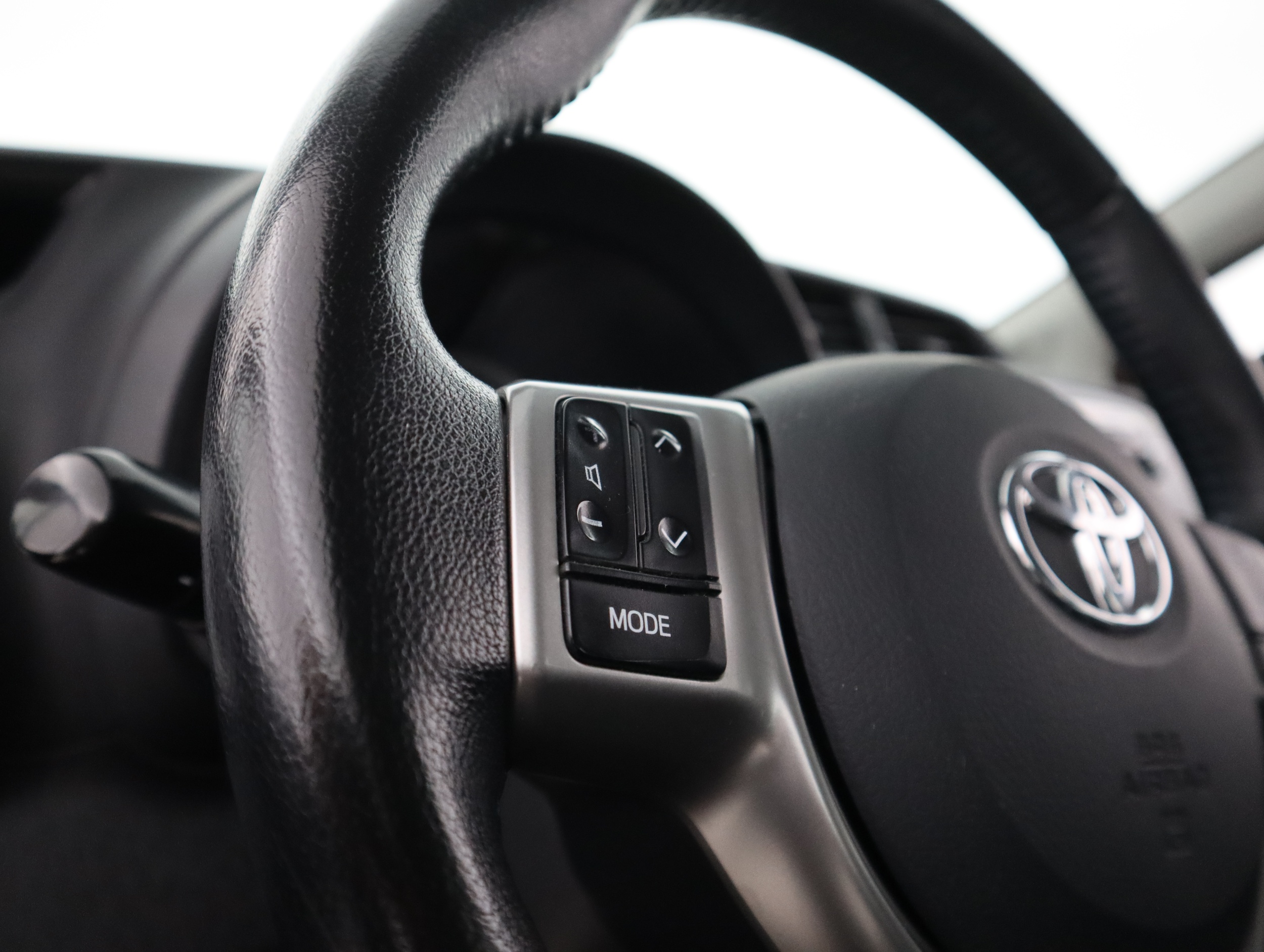 TOYOTA Yaris 2013