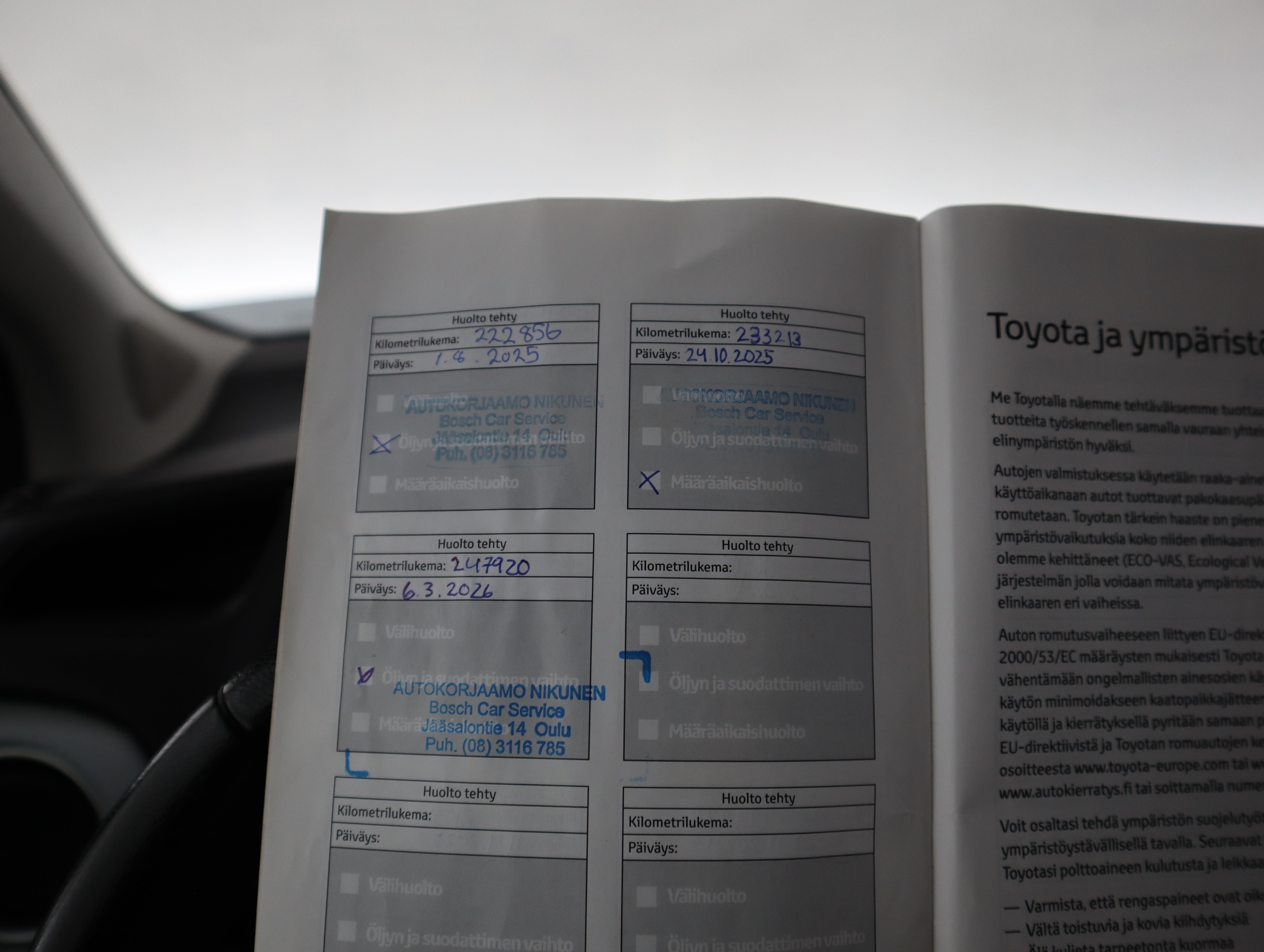 TOYOTA Yaris 2013