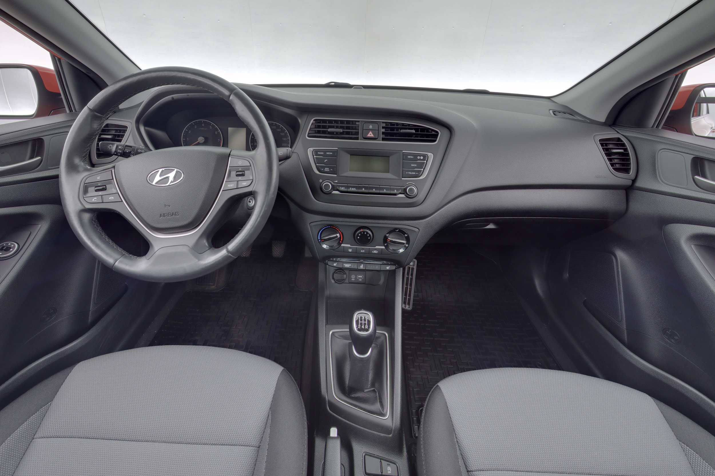 HYUNDAI i20 Hatchback 2019