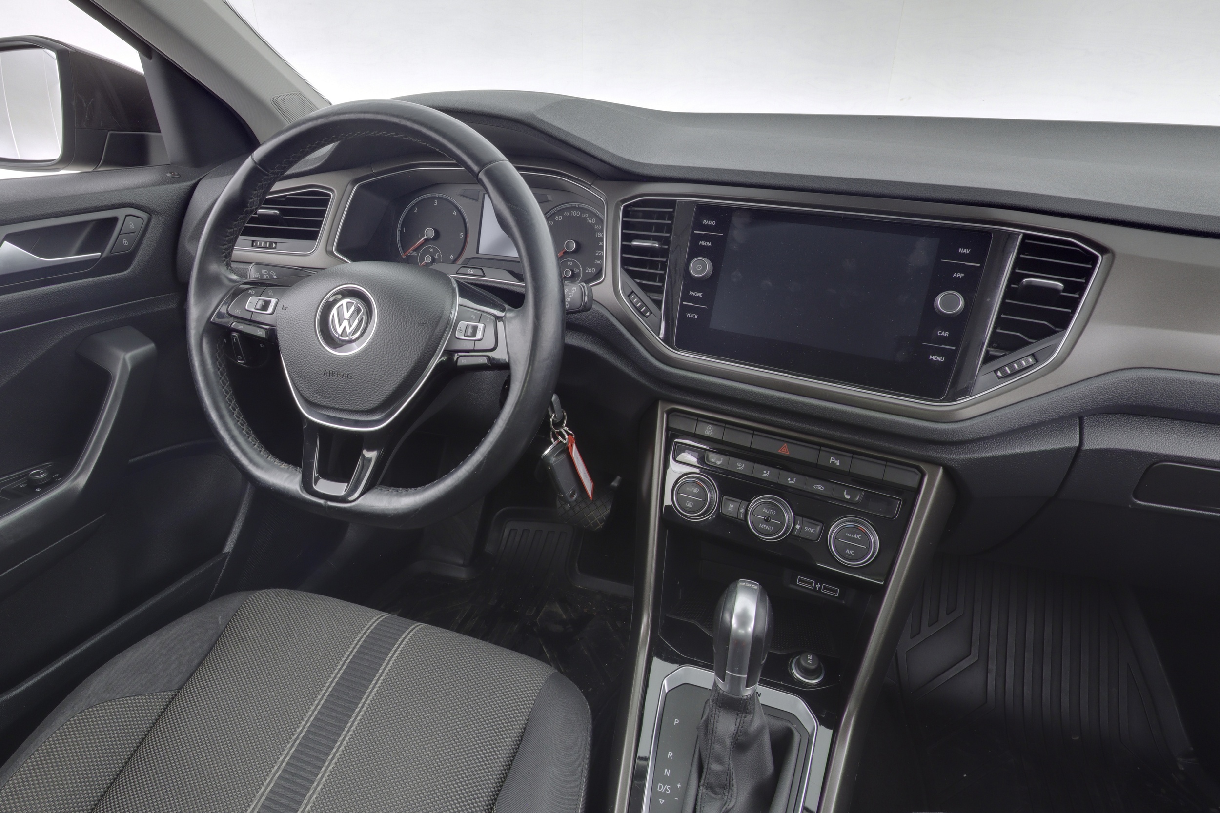 VOLKSWAGEN T-Roc 2018