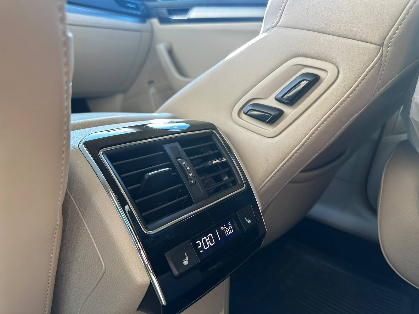 SKODA SUPERB 2018