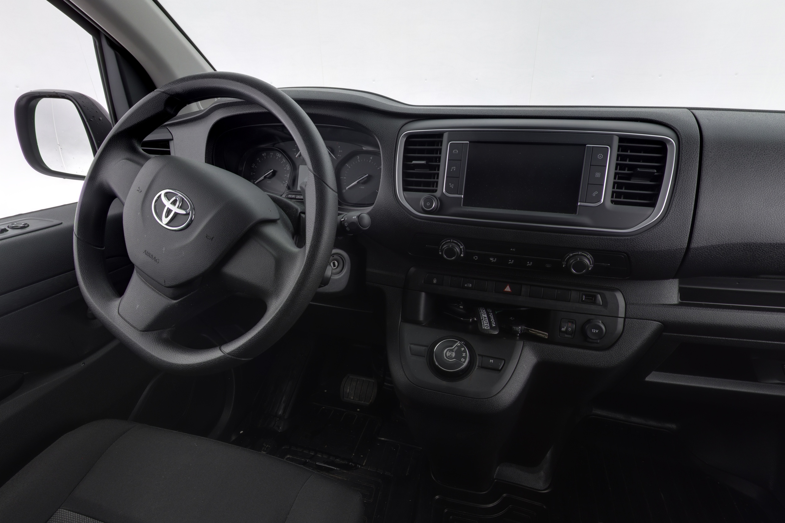 Toyota Proace 2024