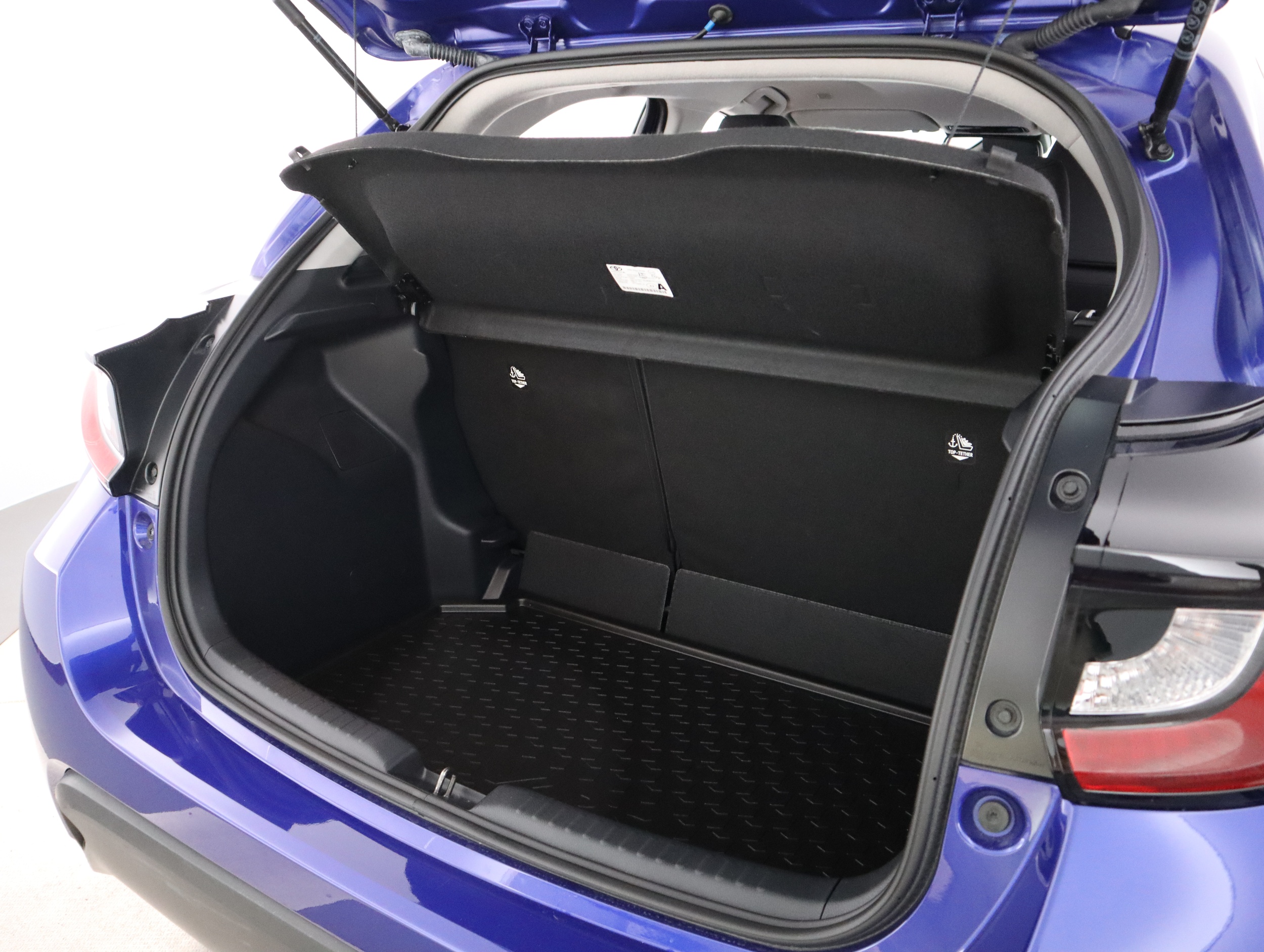 TOYOTA Yaris 2025