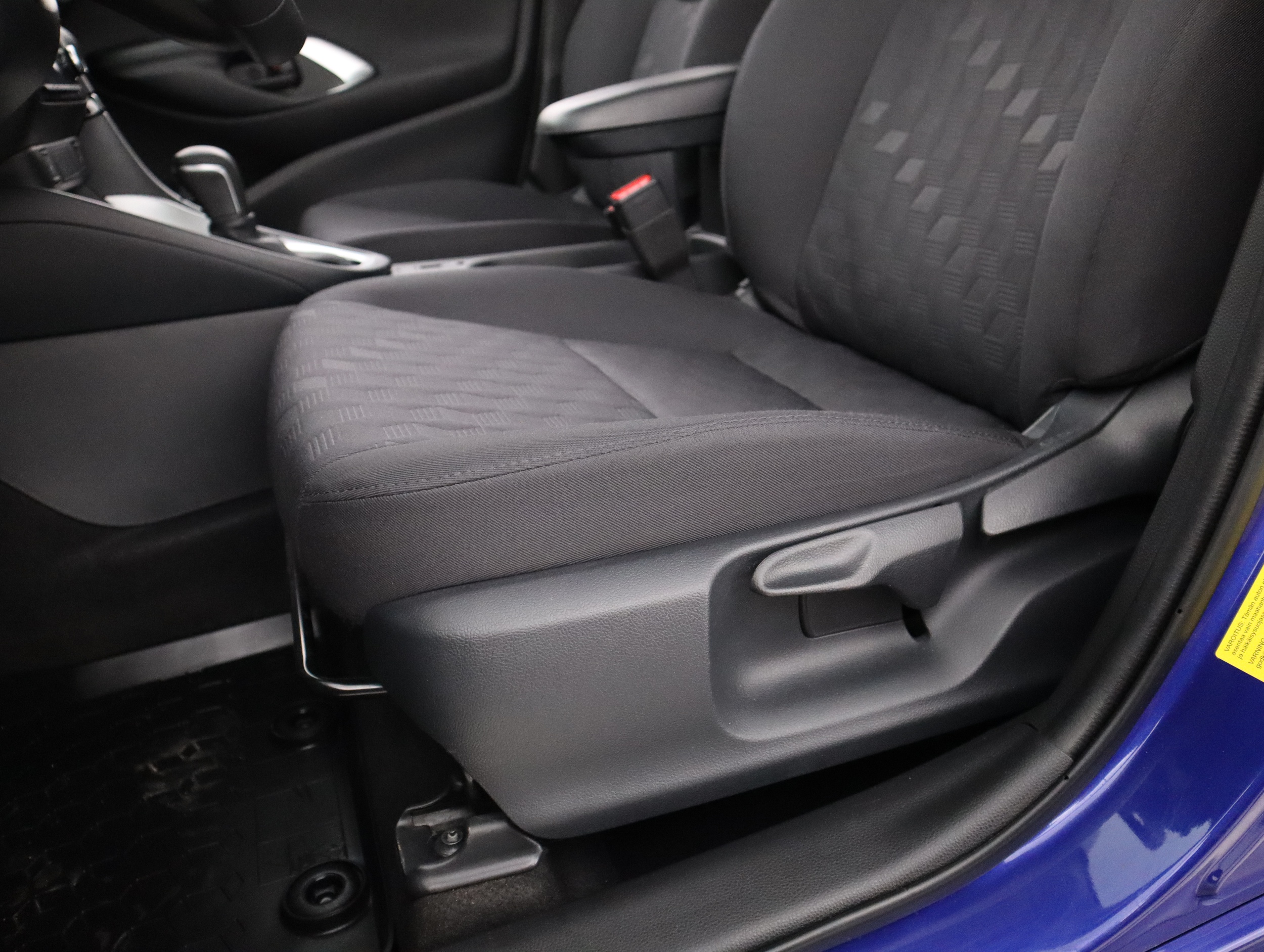 TOYOTA Yaris 2025