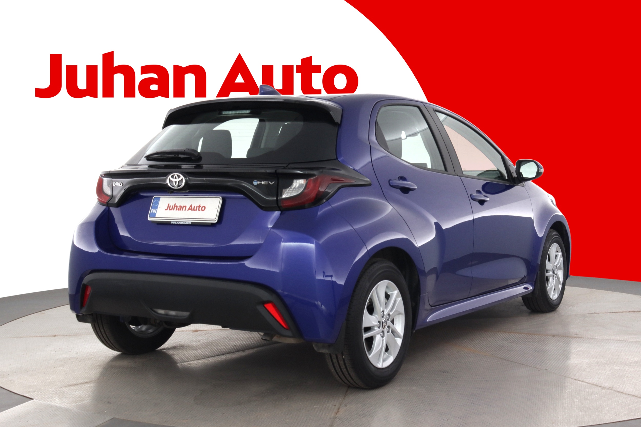 TOYOTA Yaris 2025