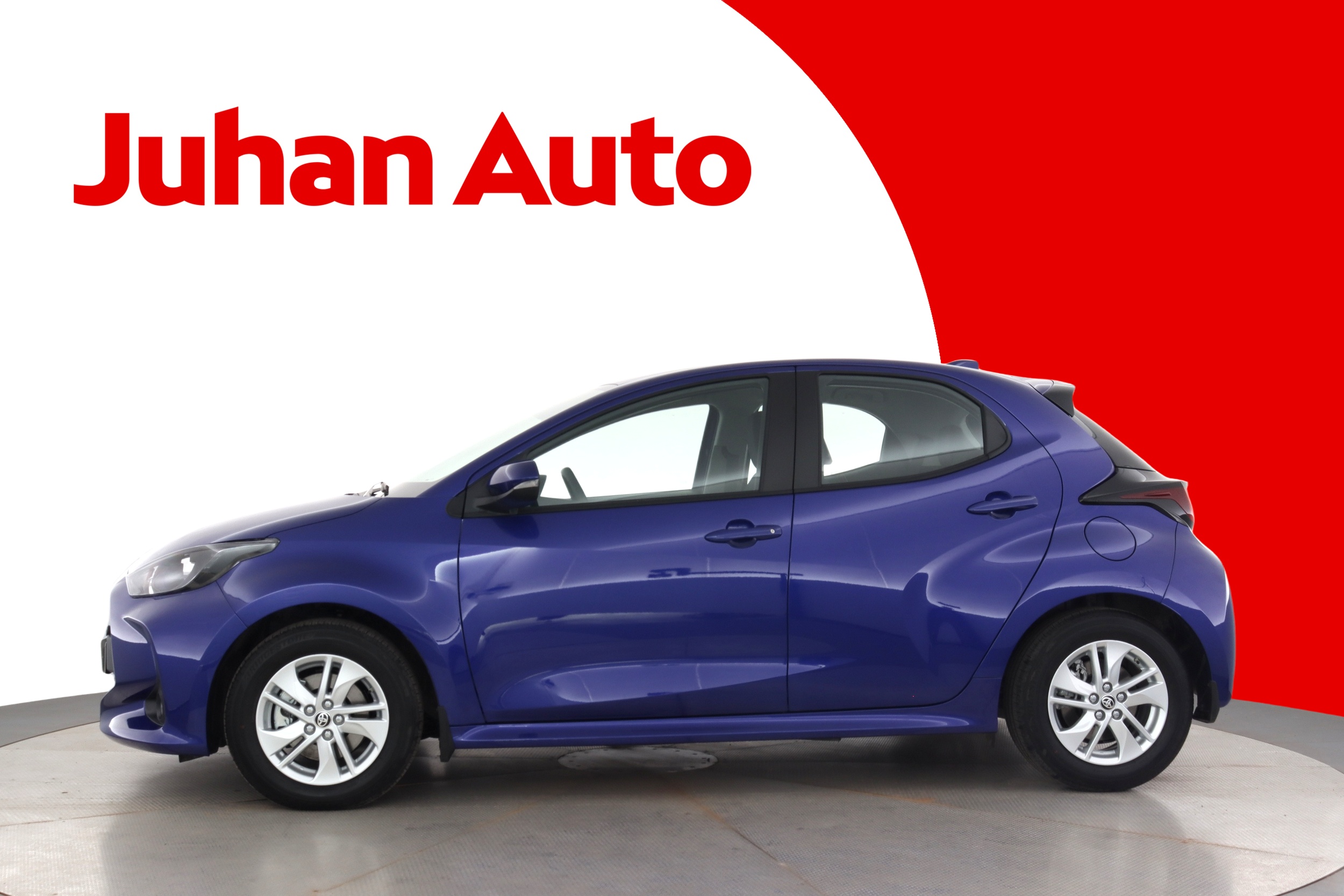 TOYOTA Yaris 2025