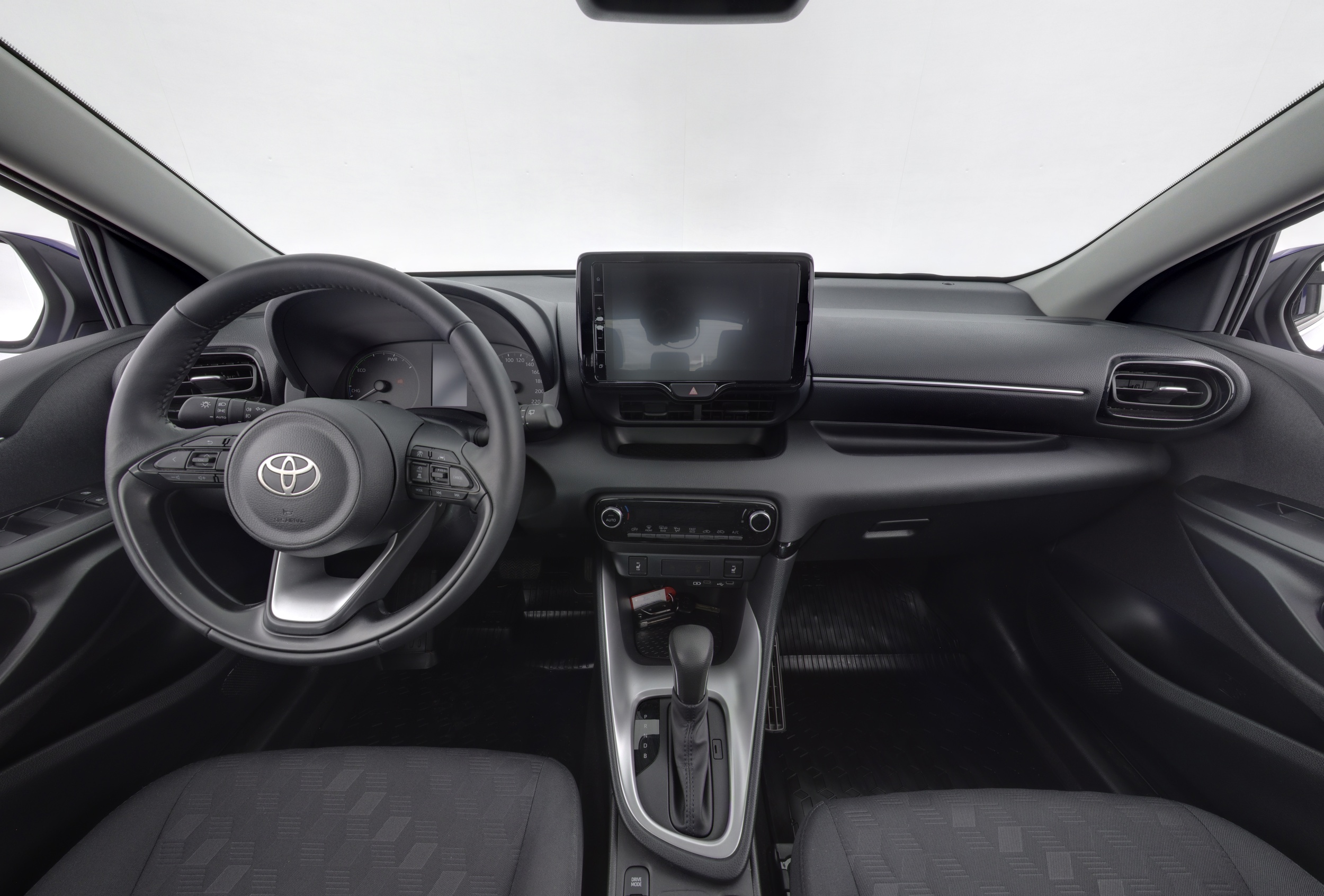 TOYOTA Yaris 2025
