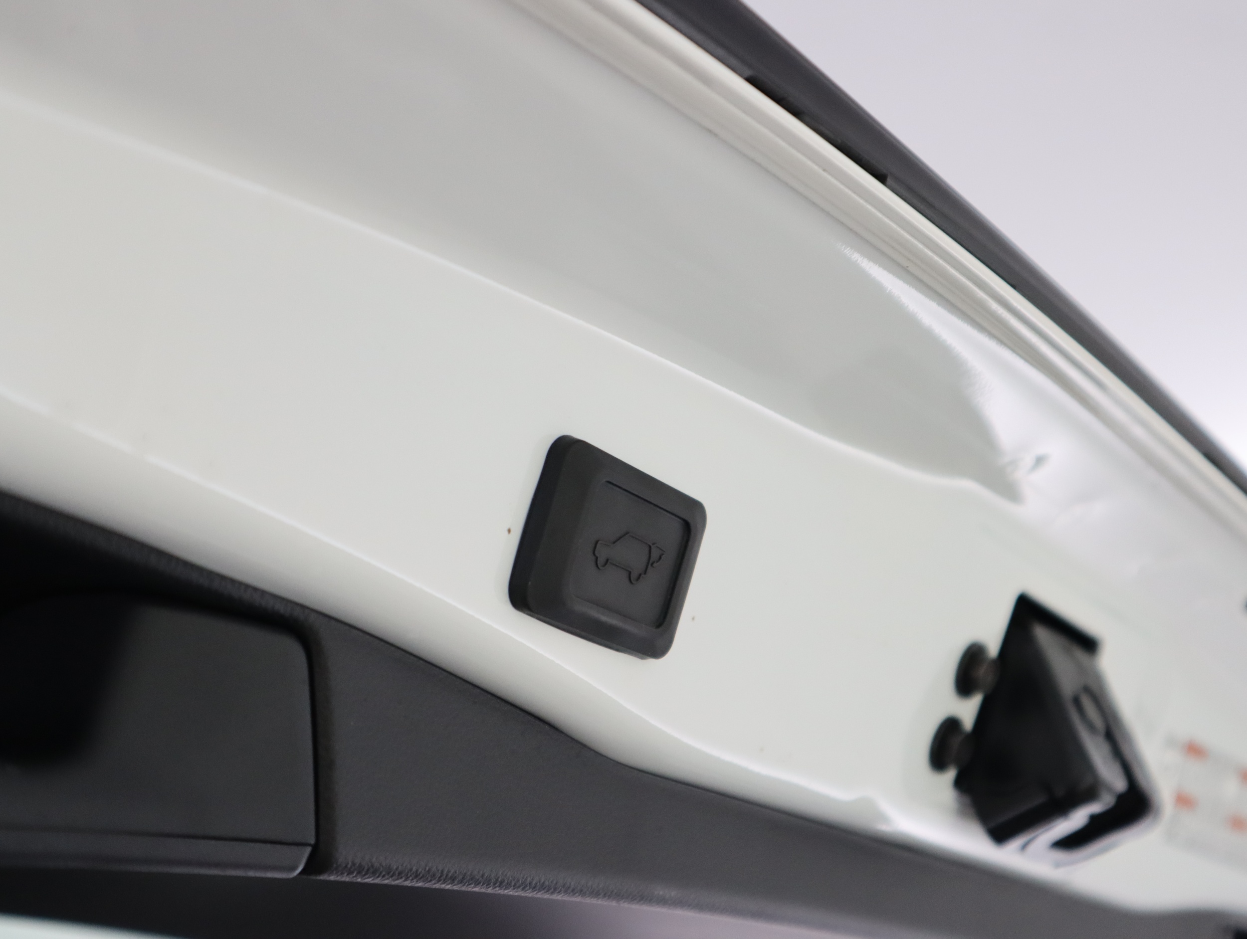 TOYOTA RAV4 Plug-in 2025