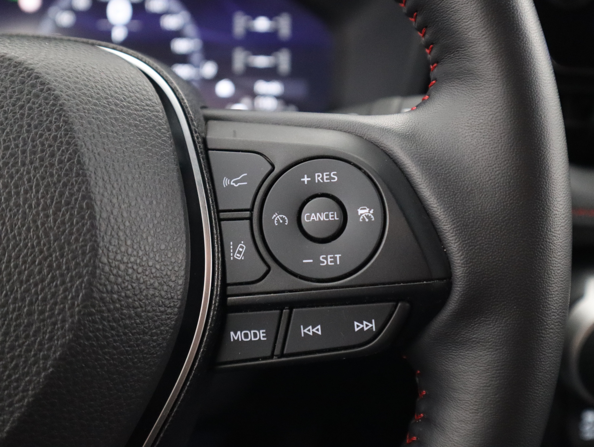 TOYOTA RAV4 Plug-in 2025