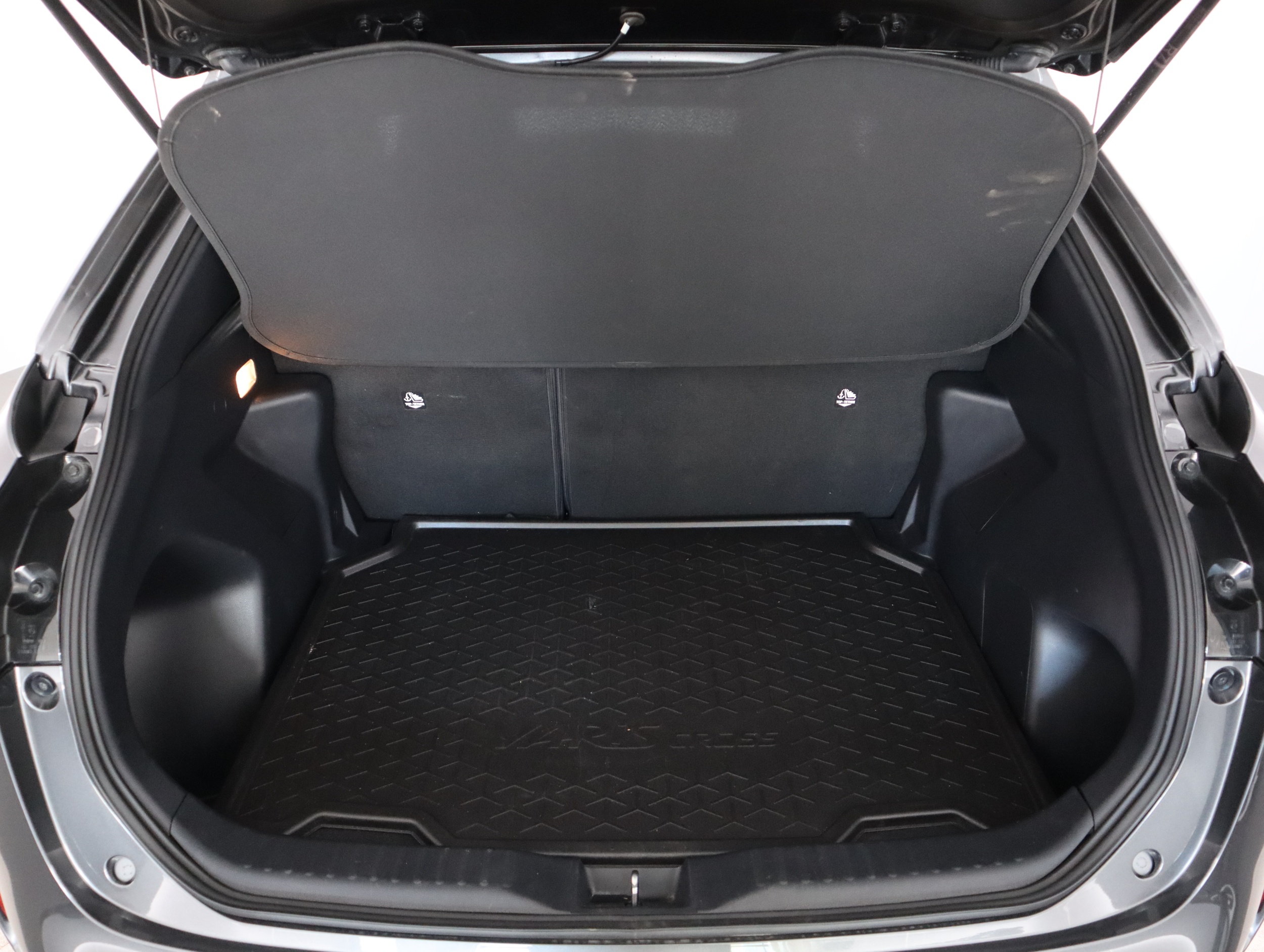 TOYOTA Yaris Cross 2025