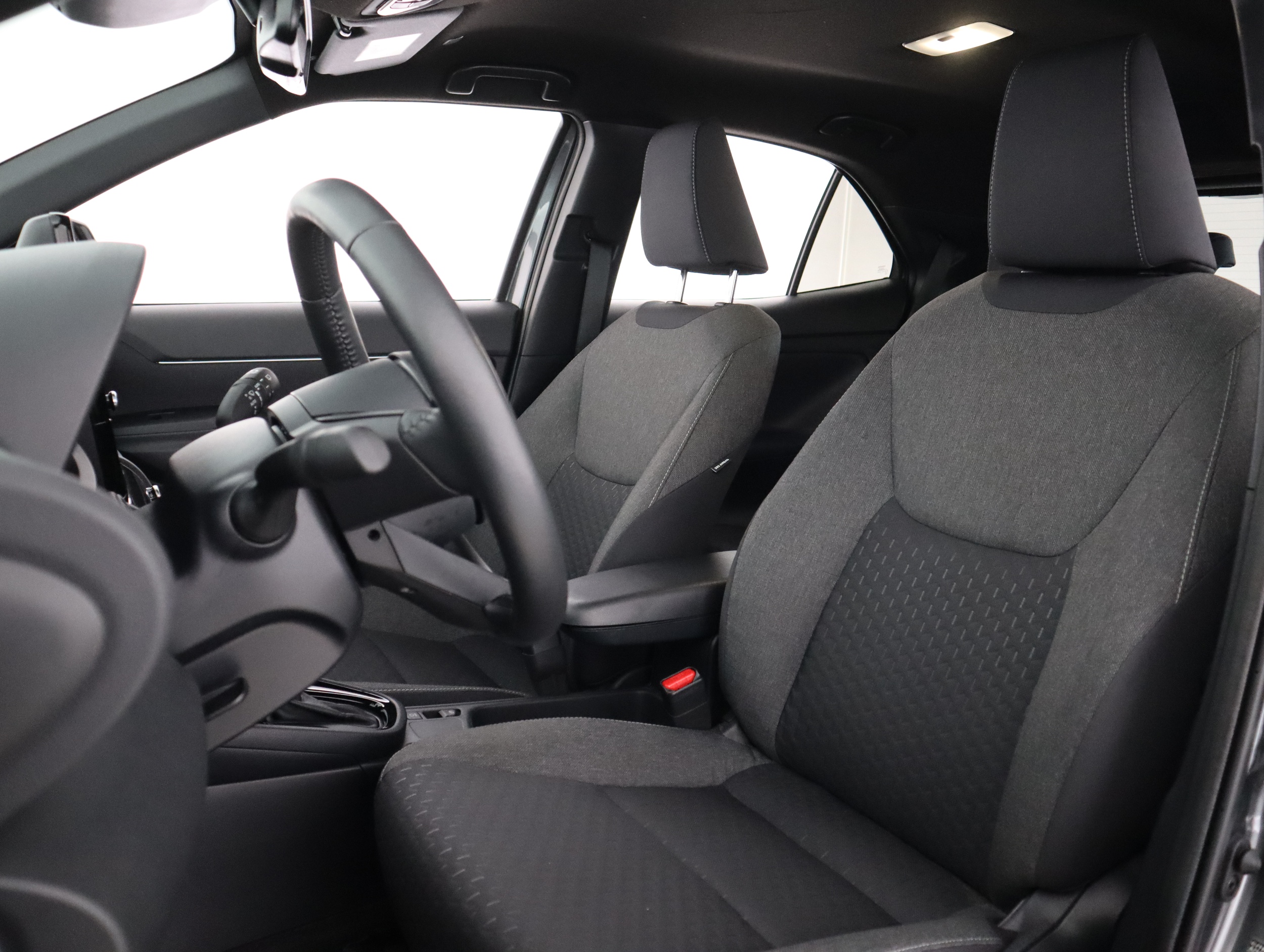 TOYOTA Yaris Cross 2025