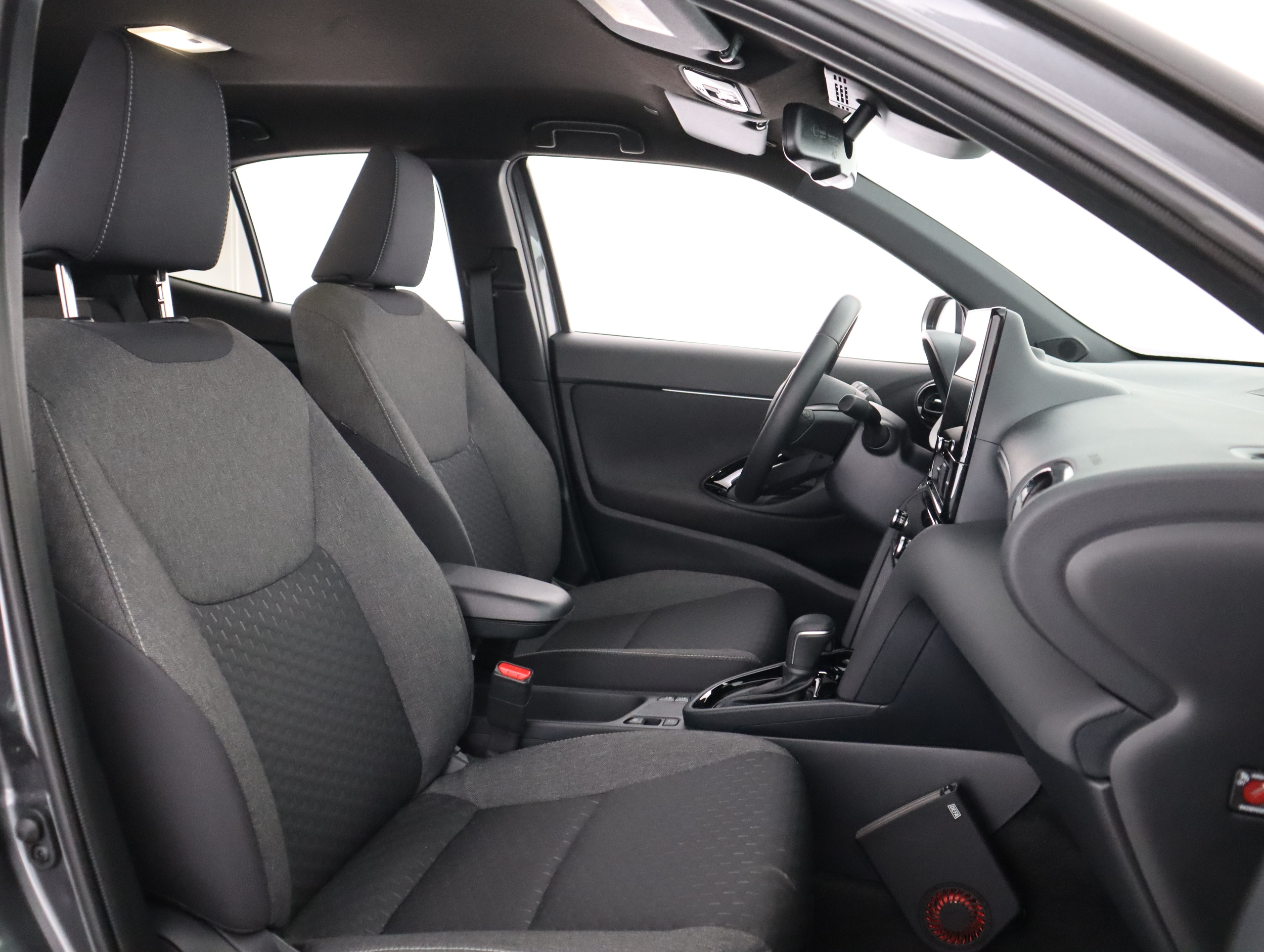 TOYOTA Yaris Cross 2025