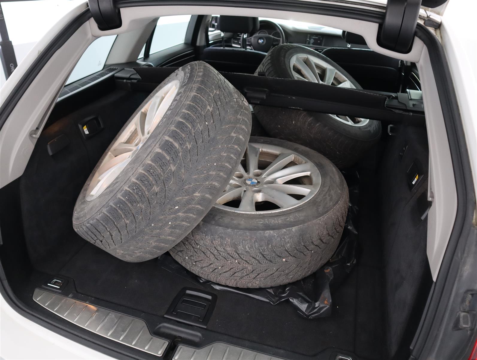 BMW 530 2012