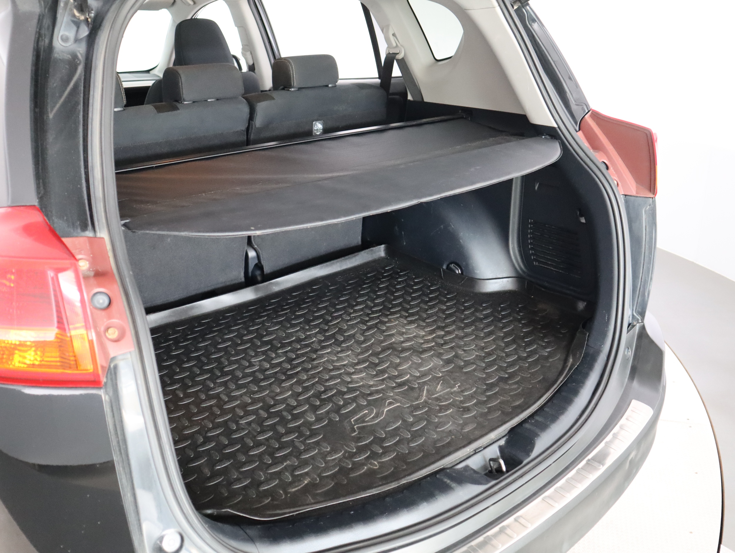 TOYOTA RAV4 12