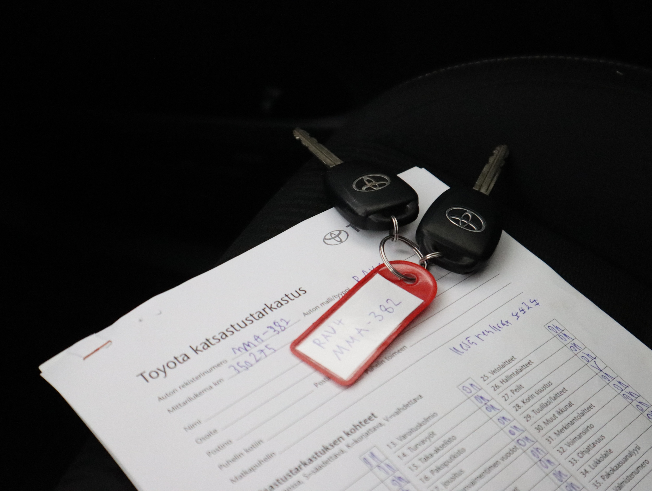 TOYOTA RAV4 37