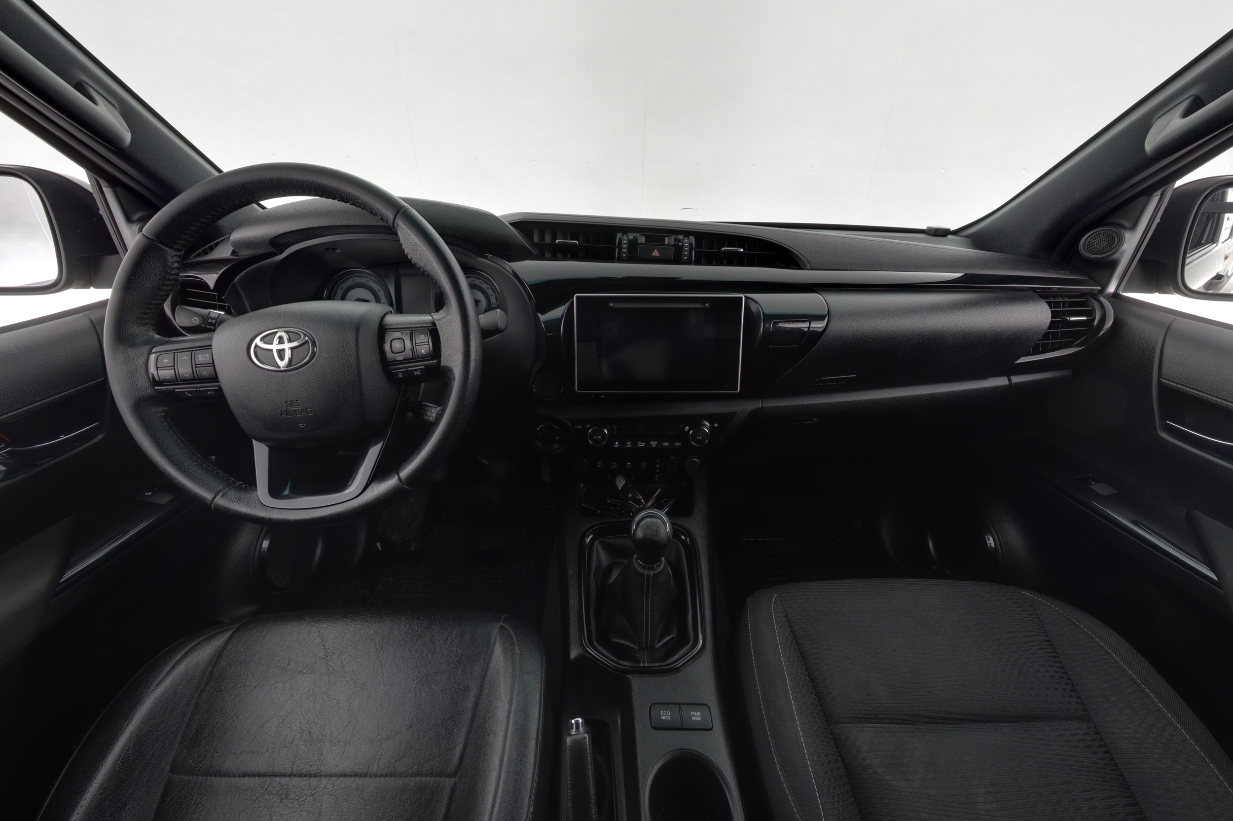 TOYOTA Hilux 2020