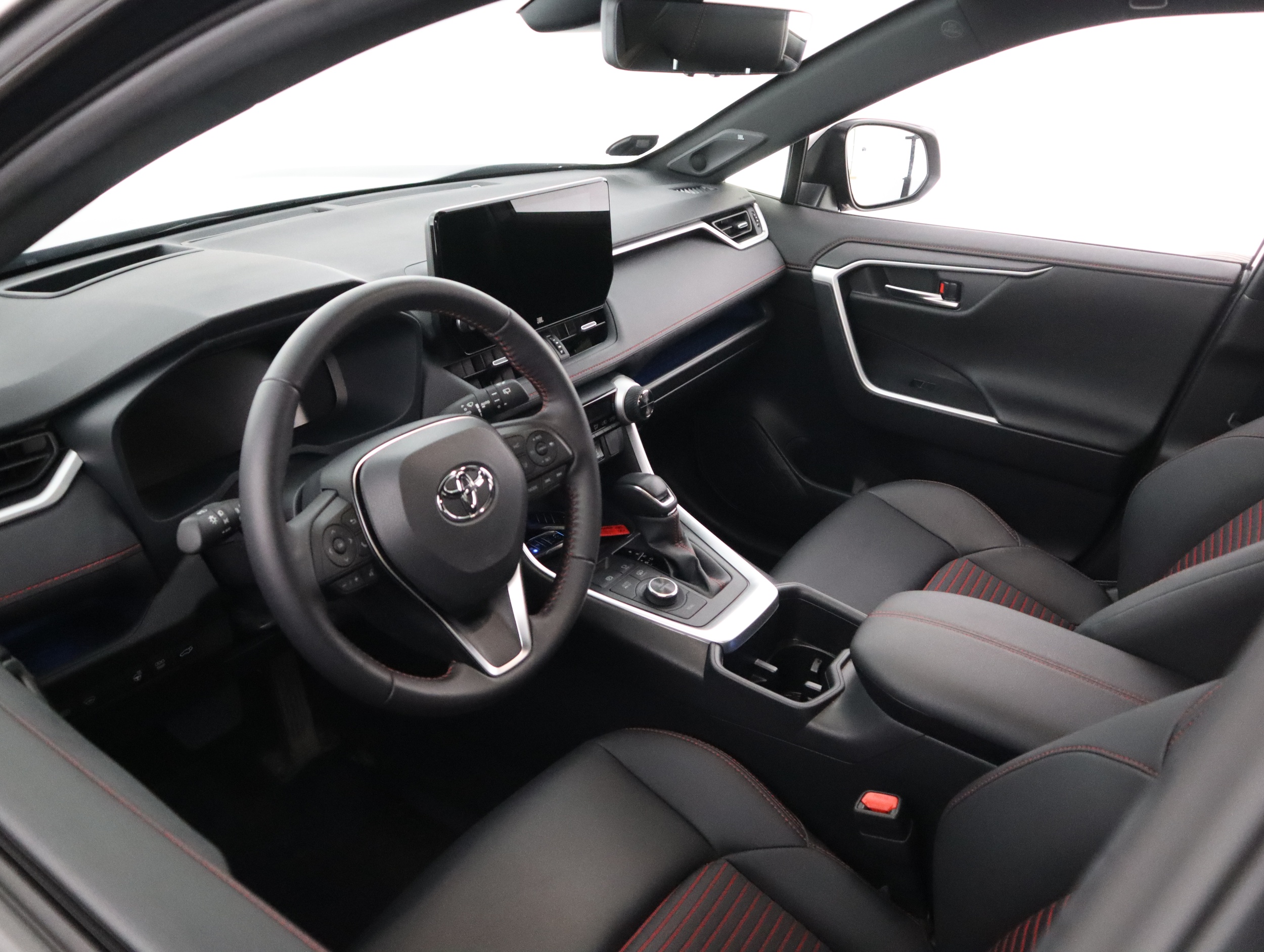 TOYOTA RAV4 Plug-in 2025