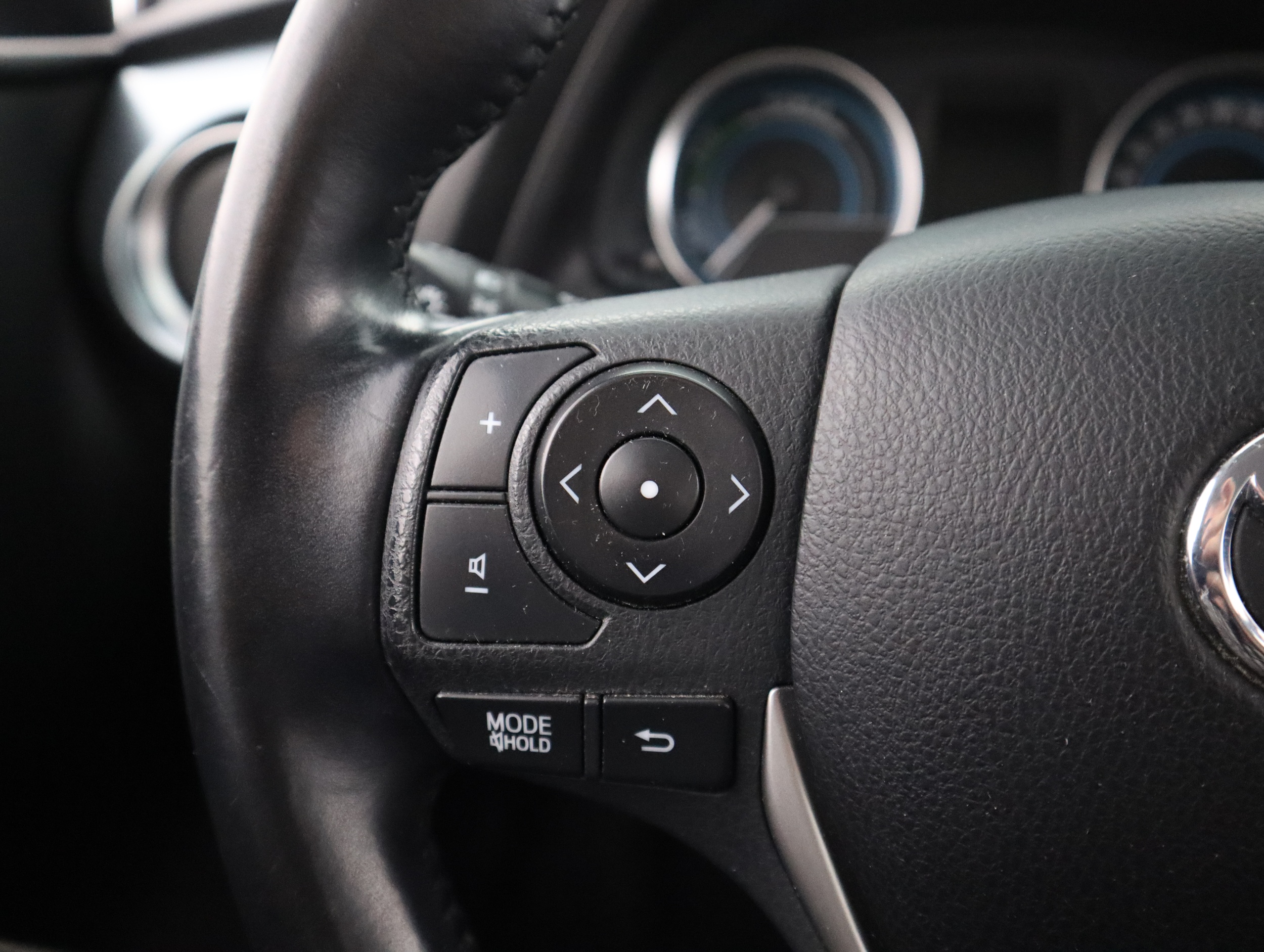 TOYOTA Auris 2013