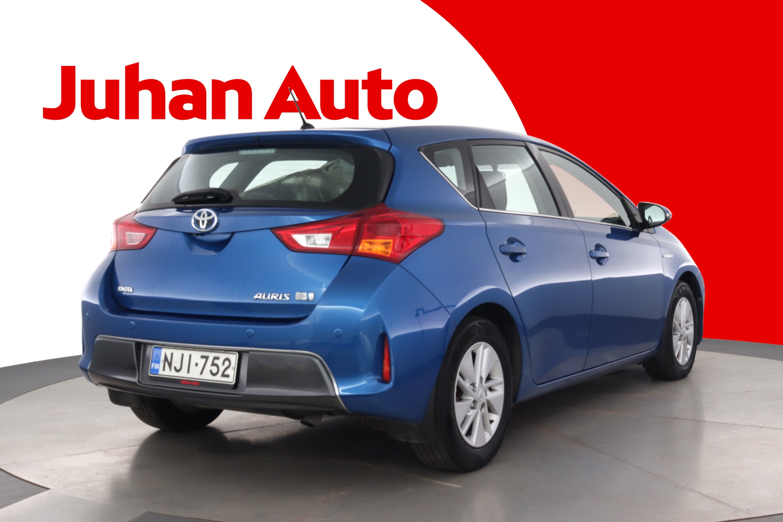 TOYOTA Auris 2013