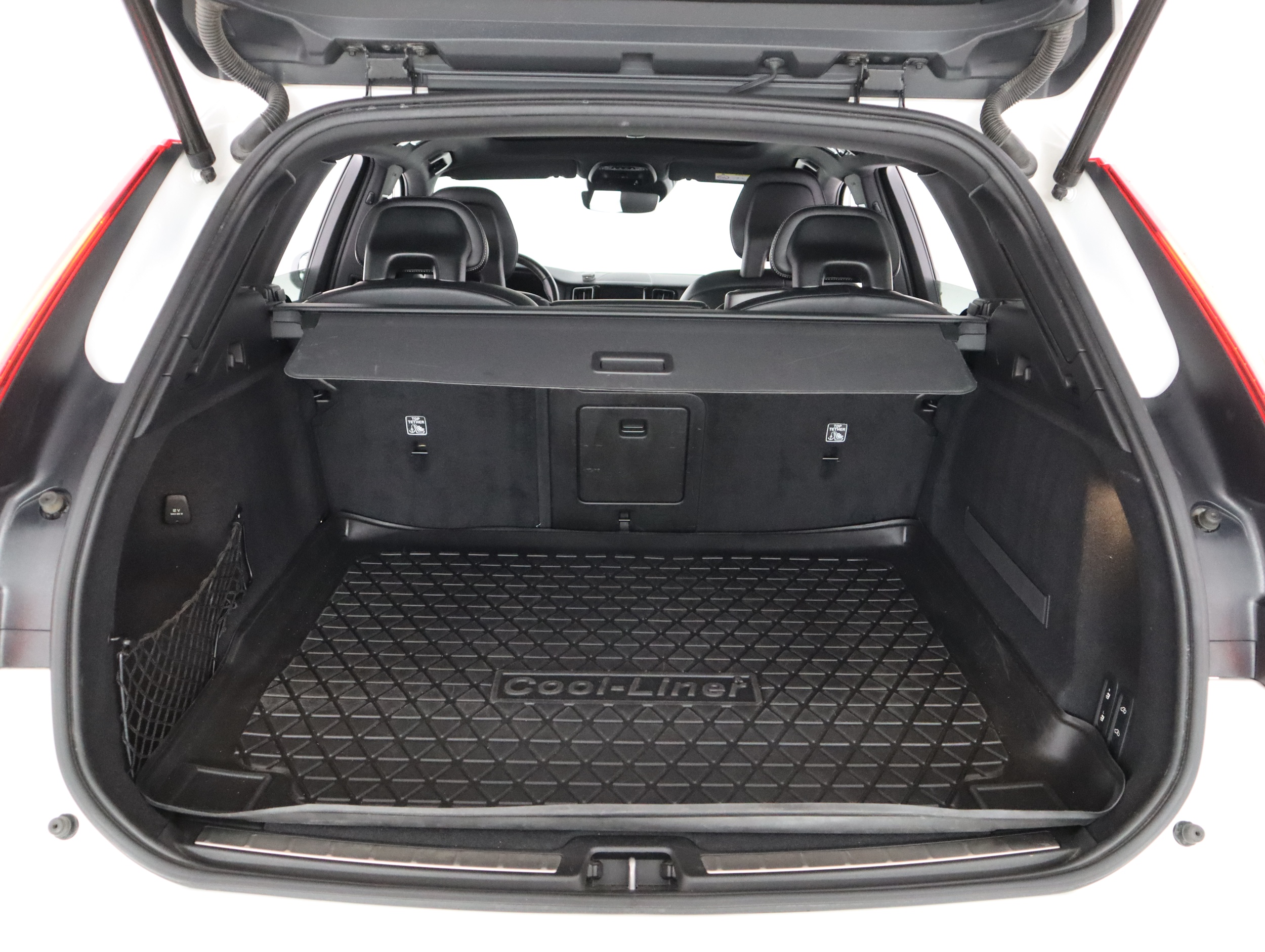 VOLVO XC60 2018