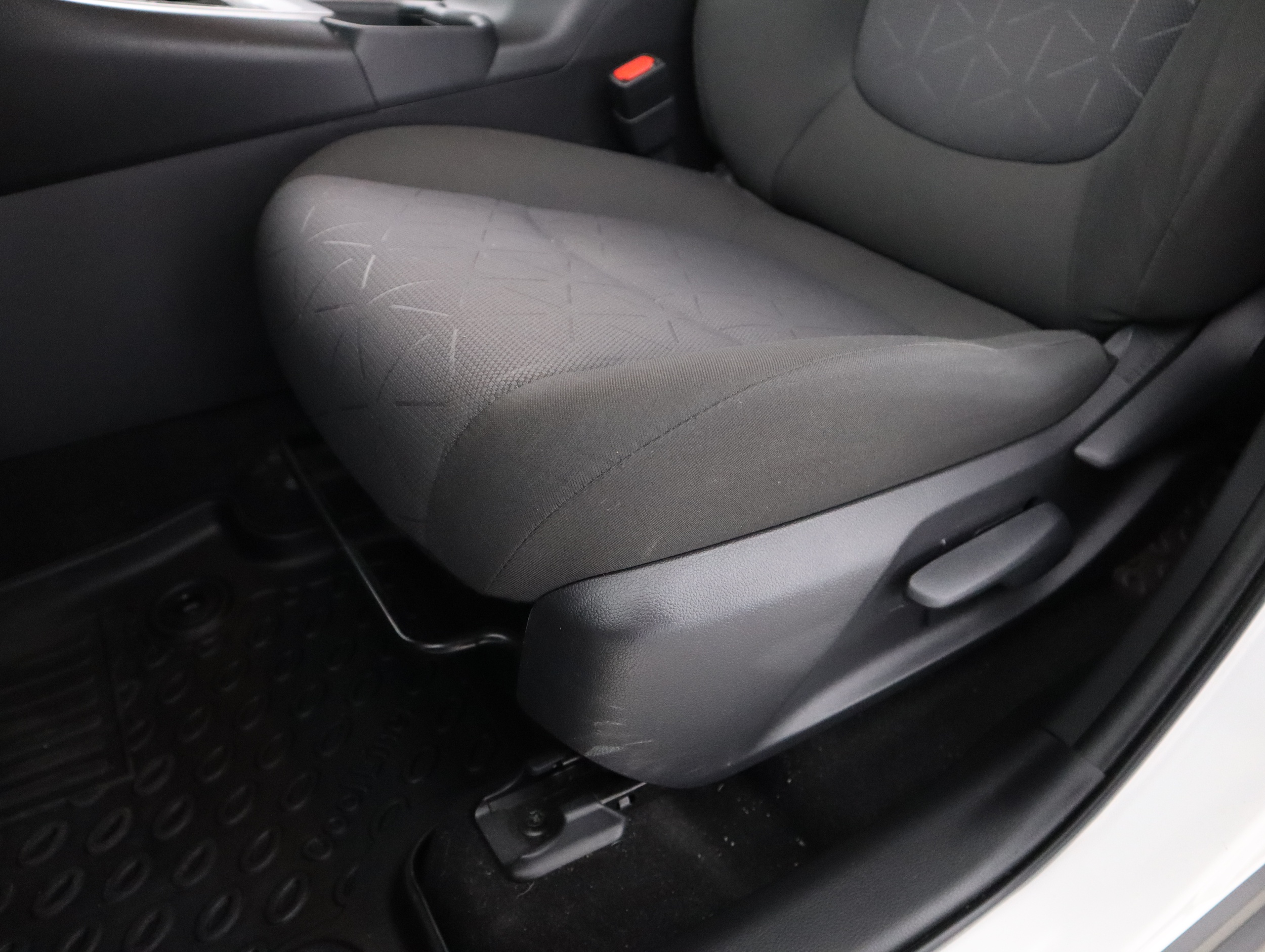 TOYOTA RAV4 2021
