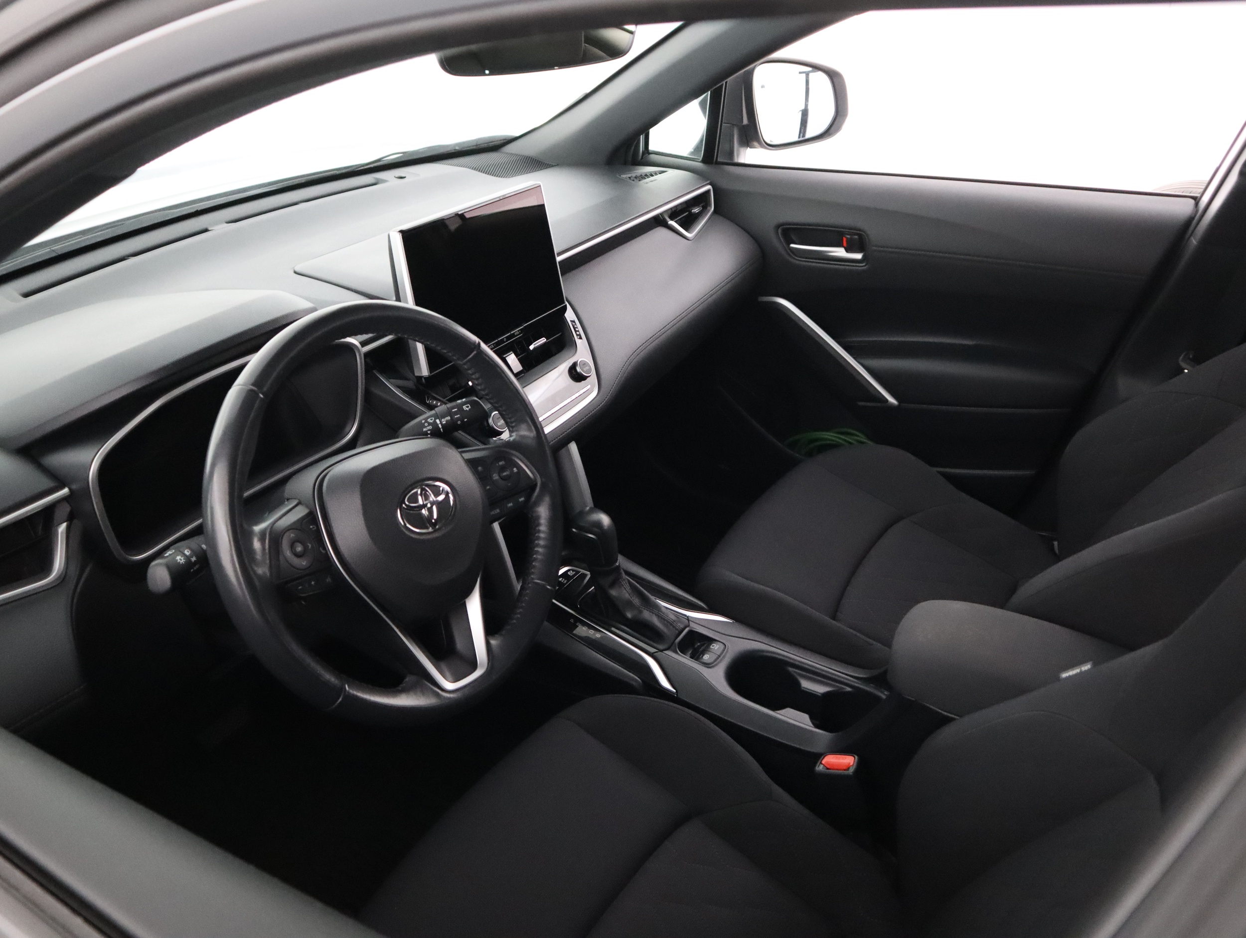 TOYOTA Corolla Cross 2024
