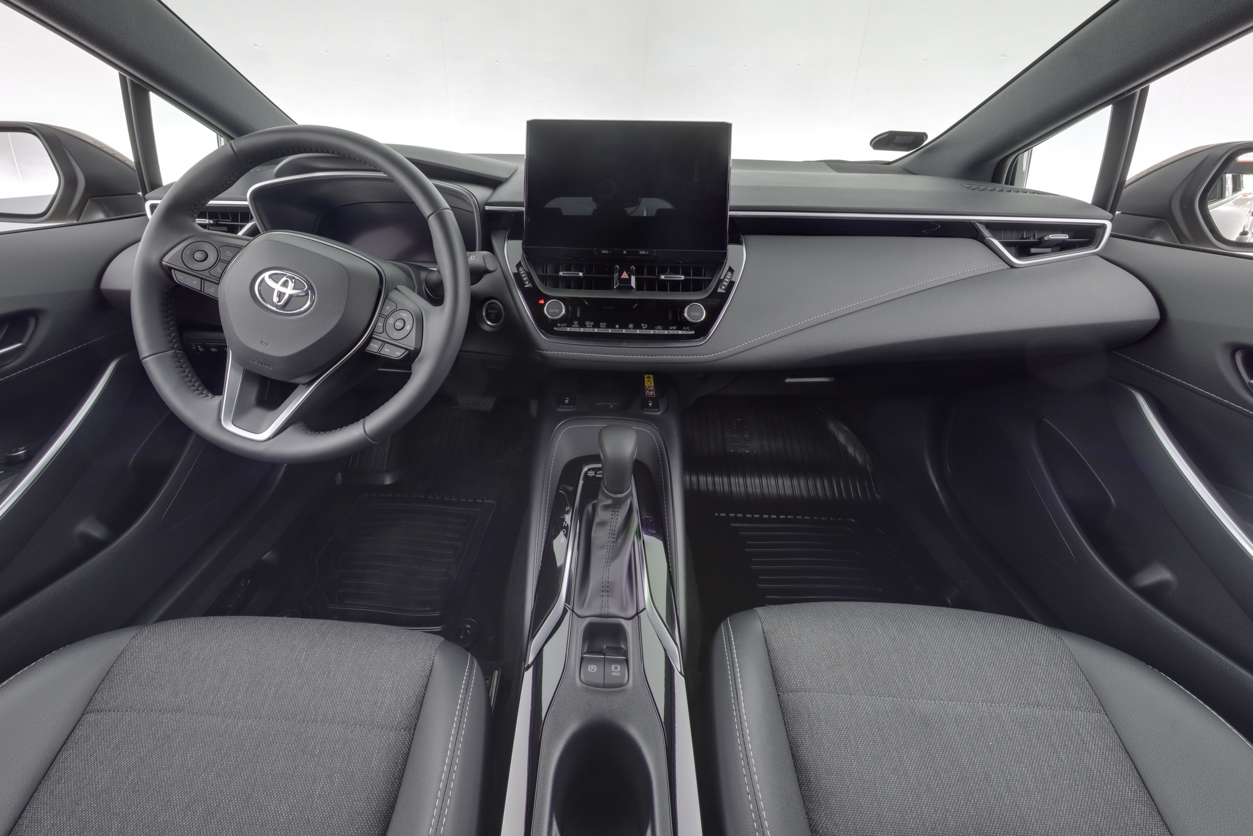 TOYOTA Corolla 2025