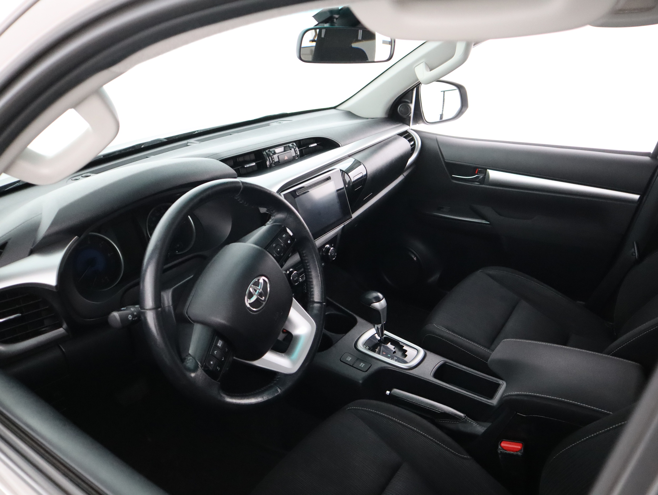TOYOTA Hilux 2020