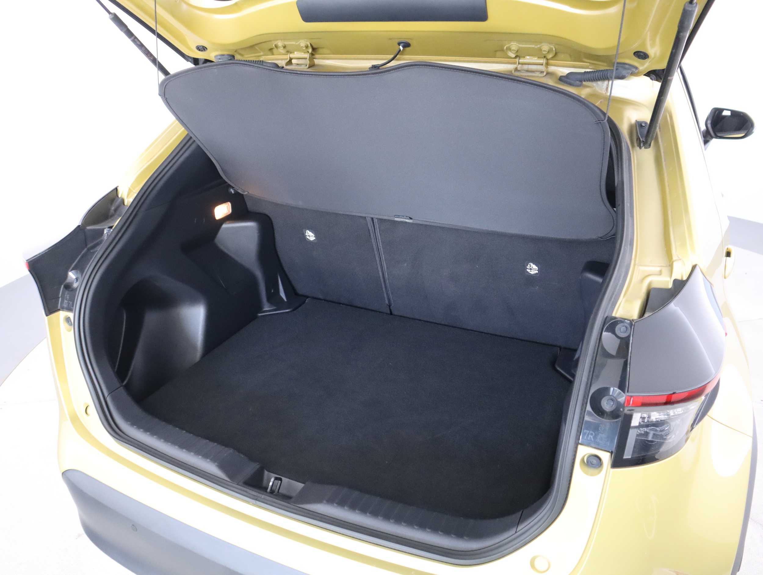 TOYOTA Yaris Cross 2021