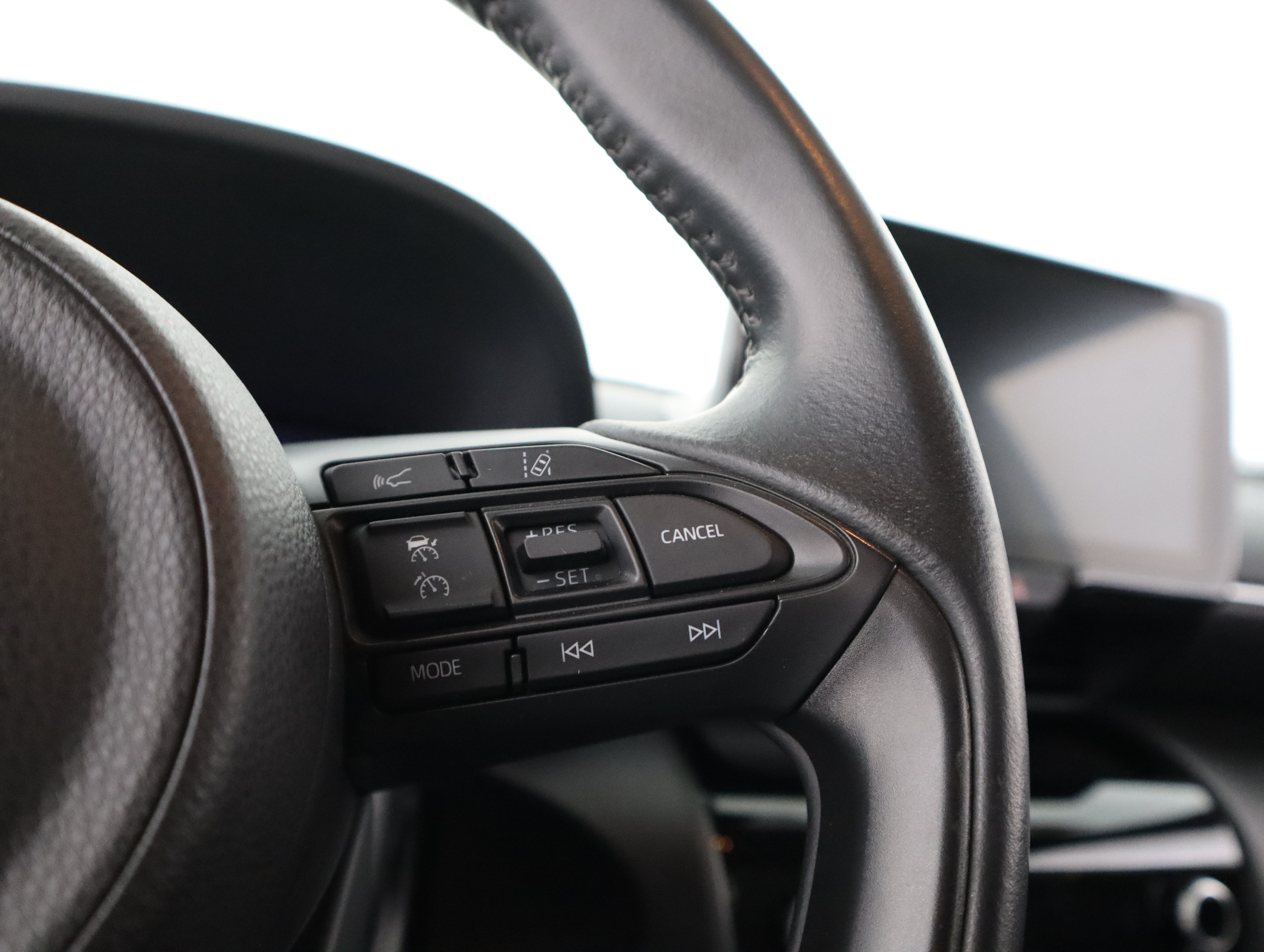 TOYOTA Yaris Cross 2021