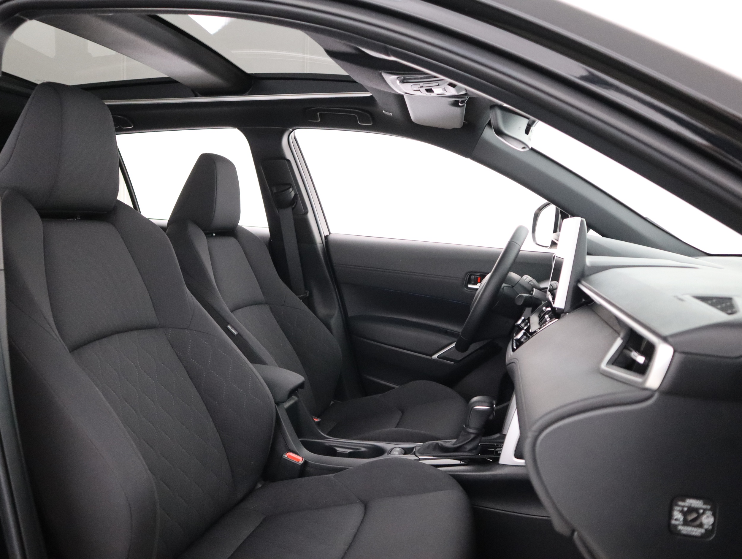 TOYOTA Corolla Cross 9