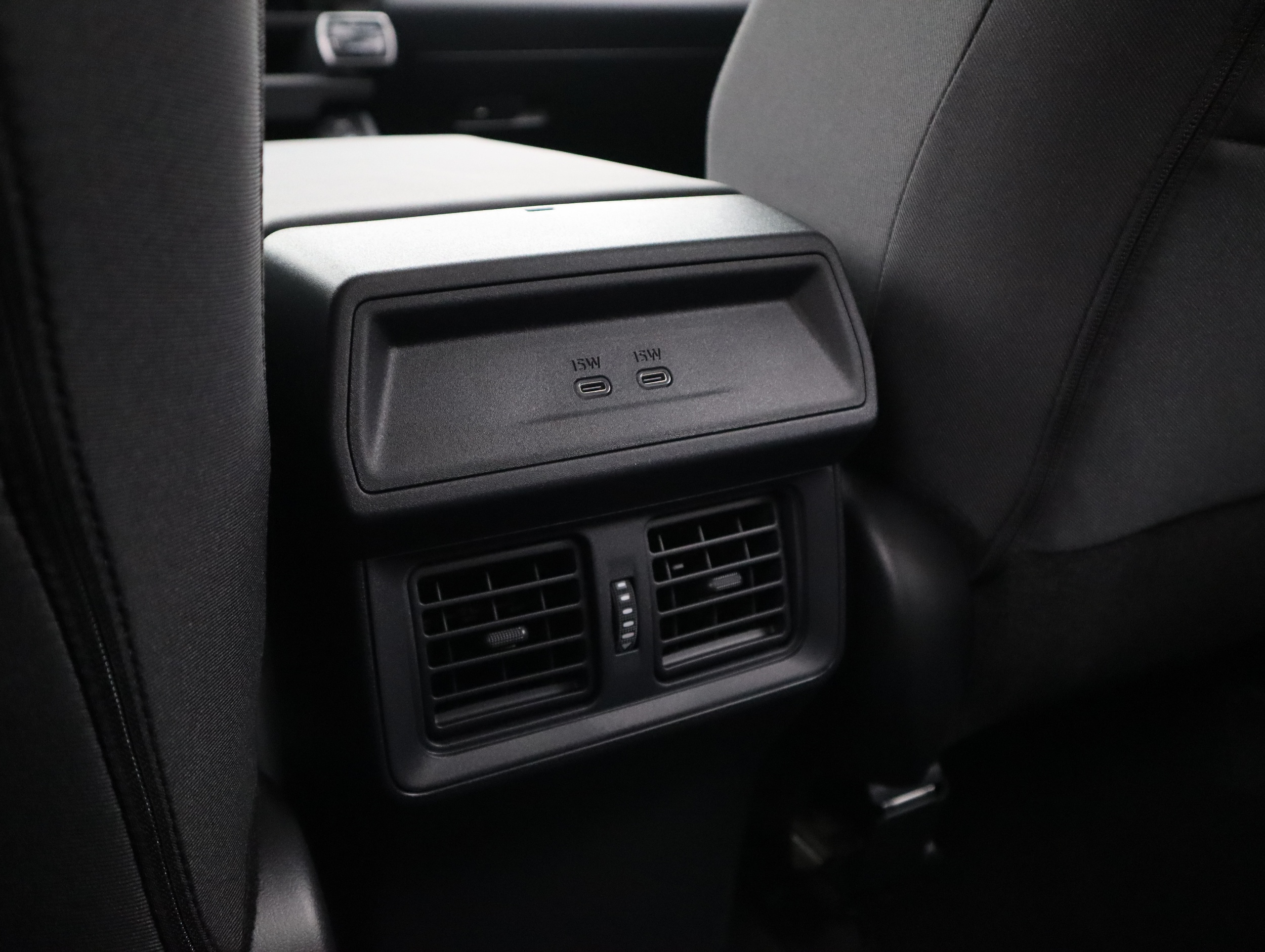 TOYOTA RAV4 2026