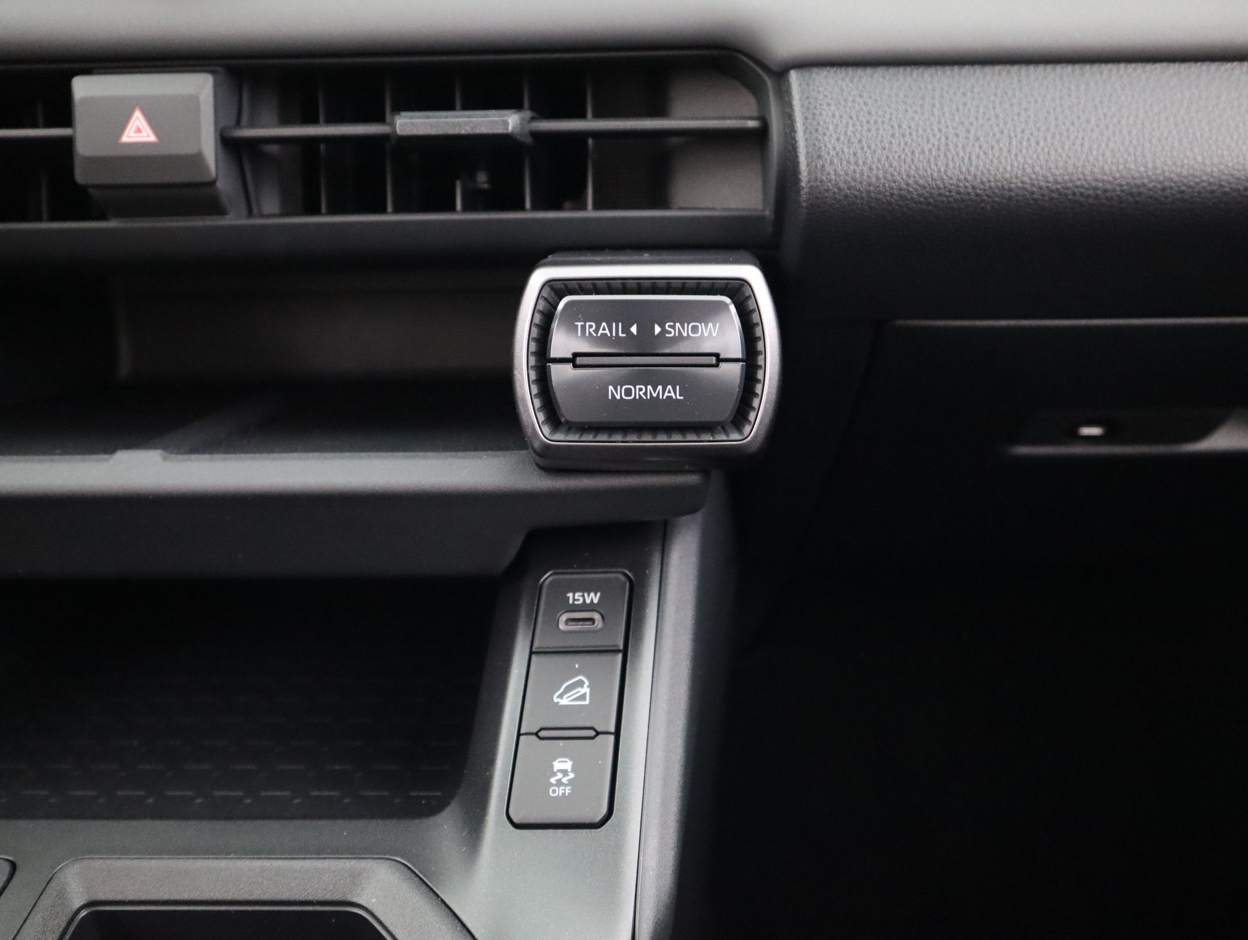 TOYOTA RAV4 2026