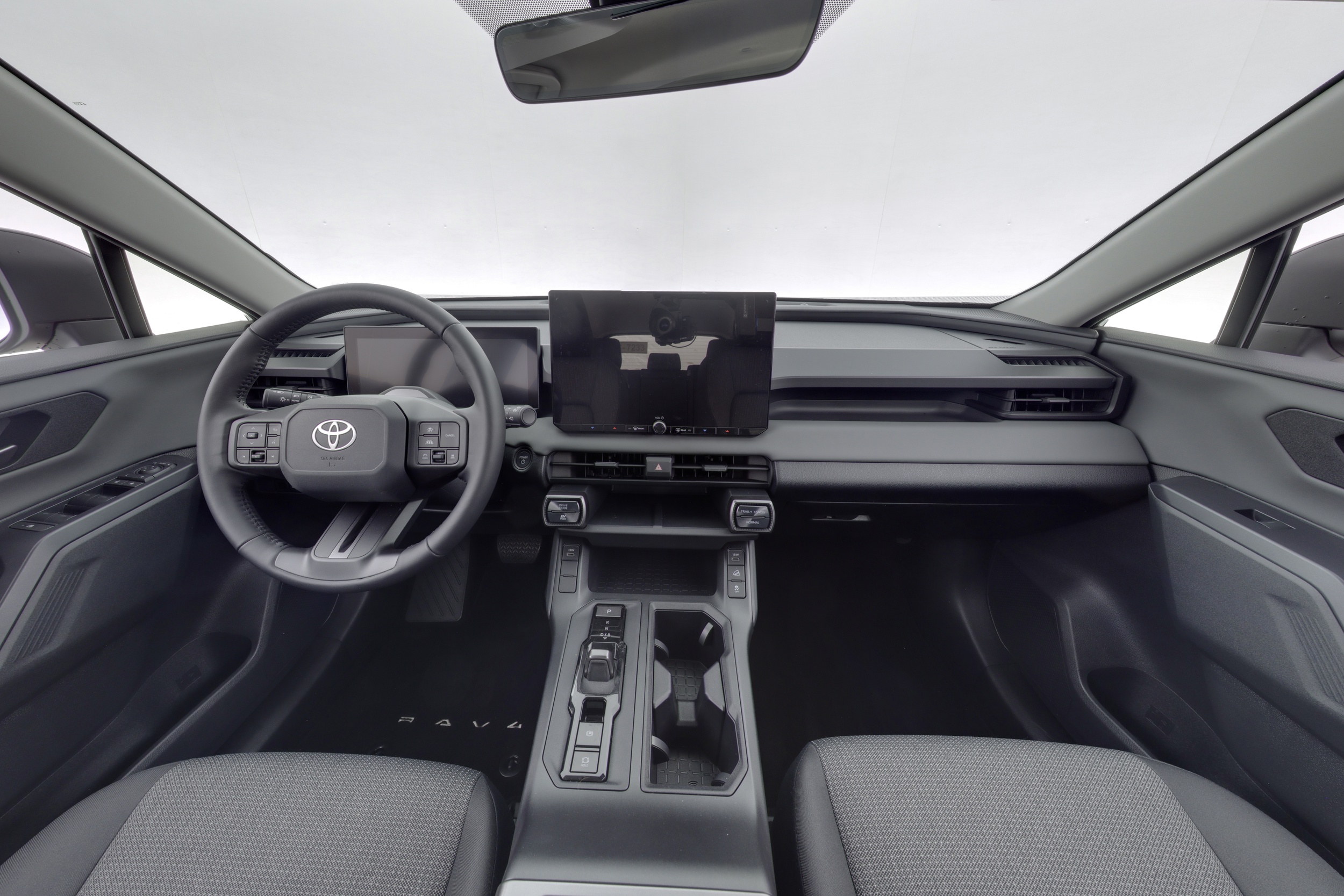 TOYOTA RAV4 2026