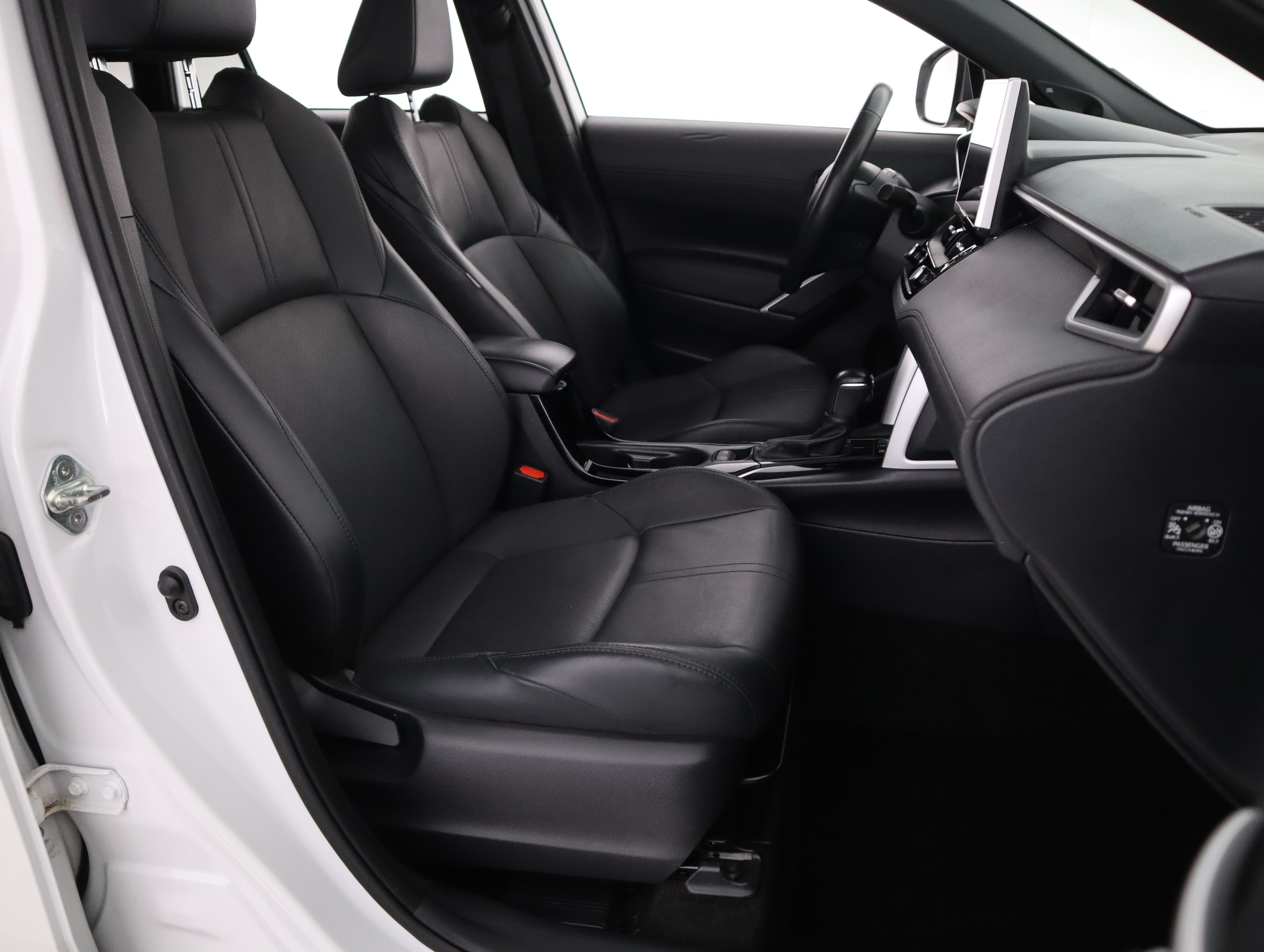 TOYOTA Corolla Cross 10