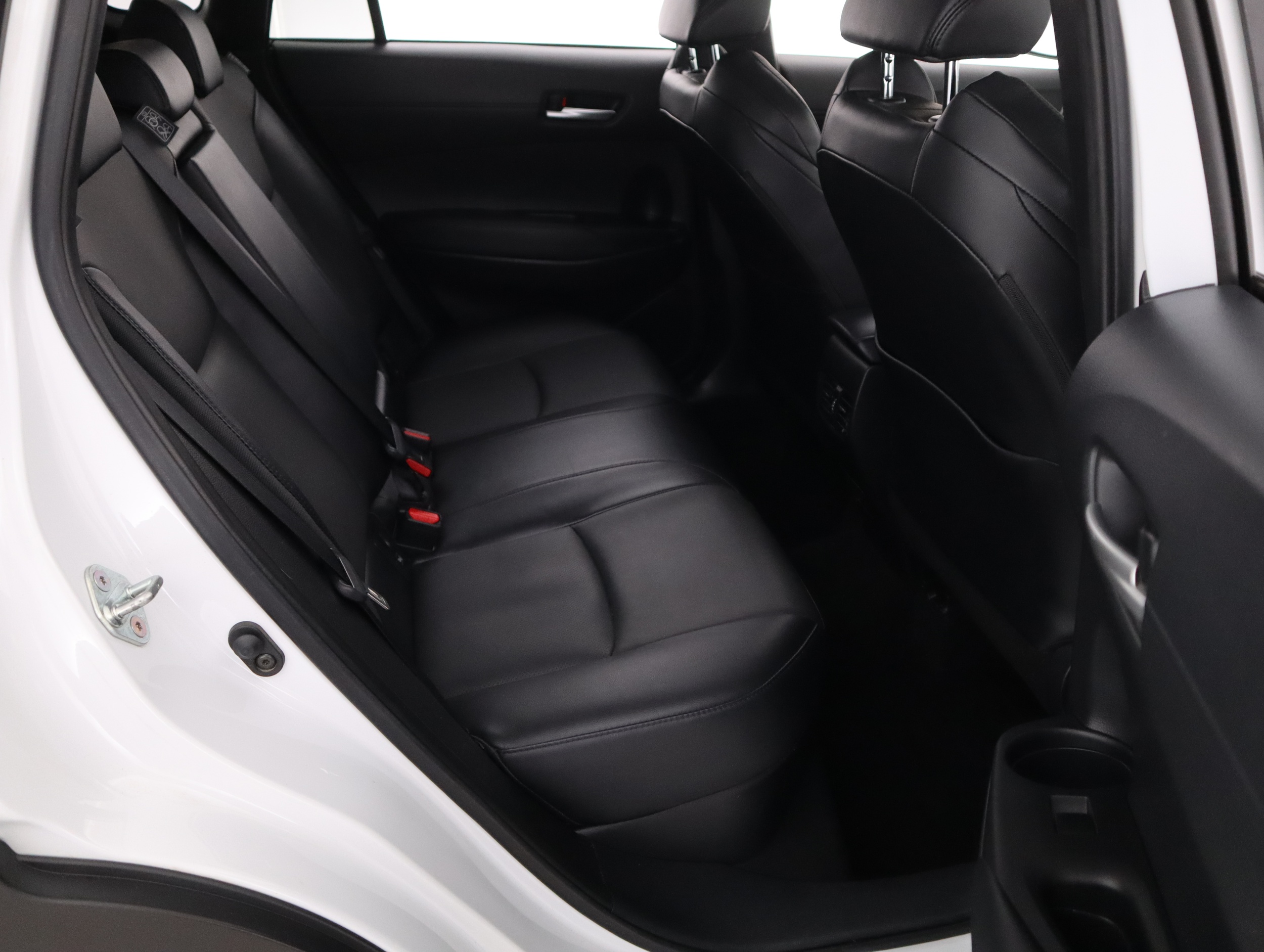 TOYOTA Corolla Cross 11