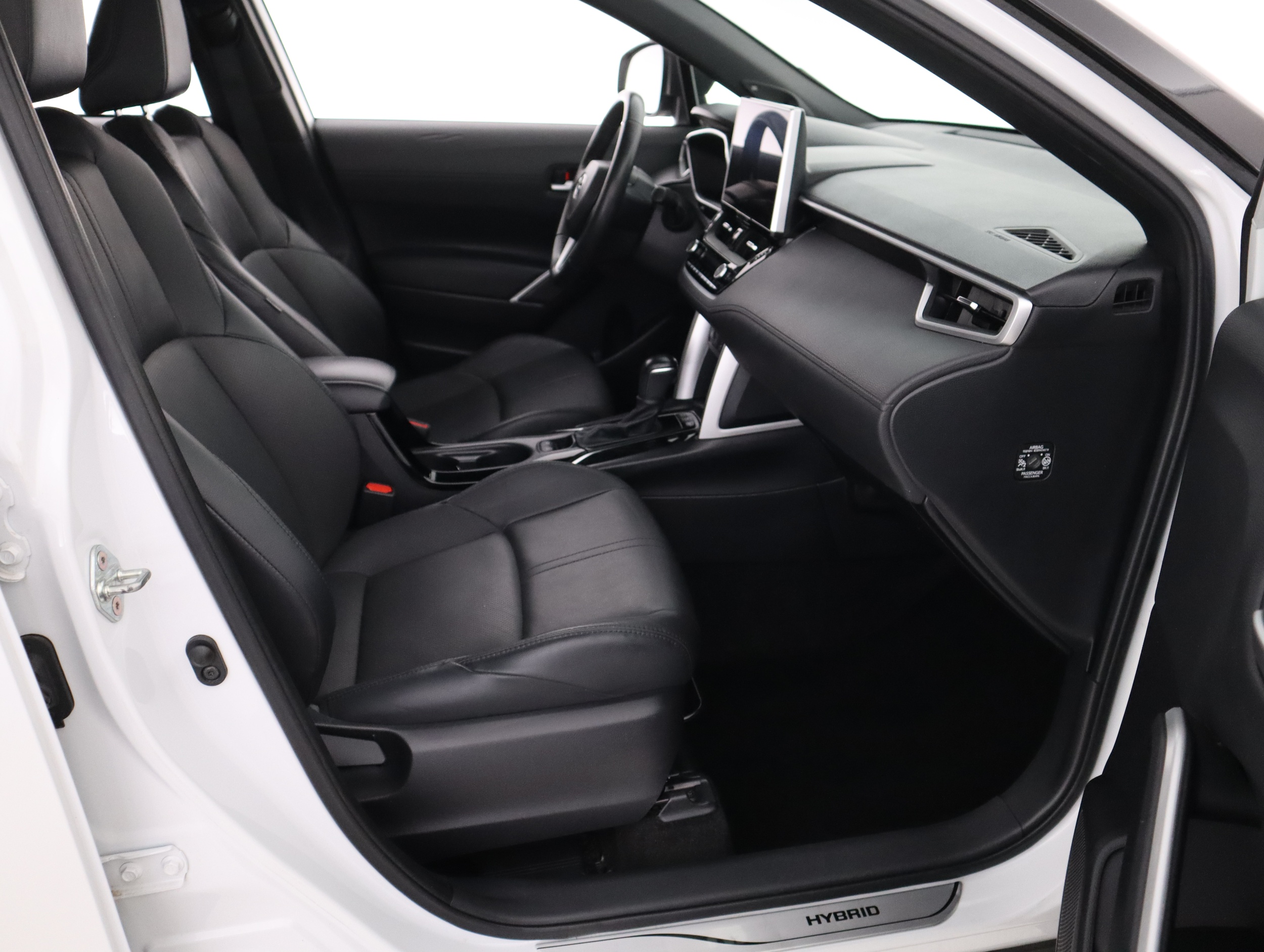 TOYOTA Corolla Cross 9
