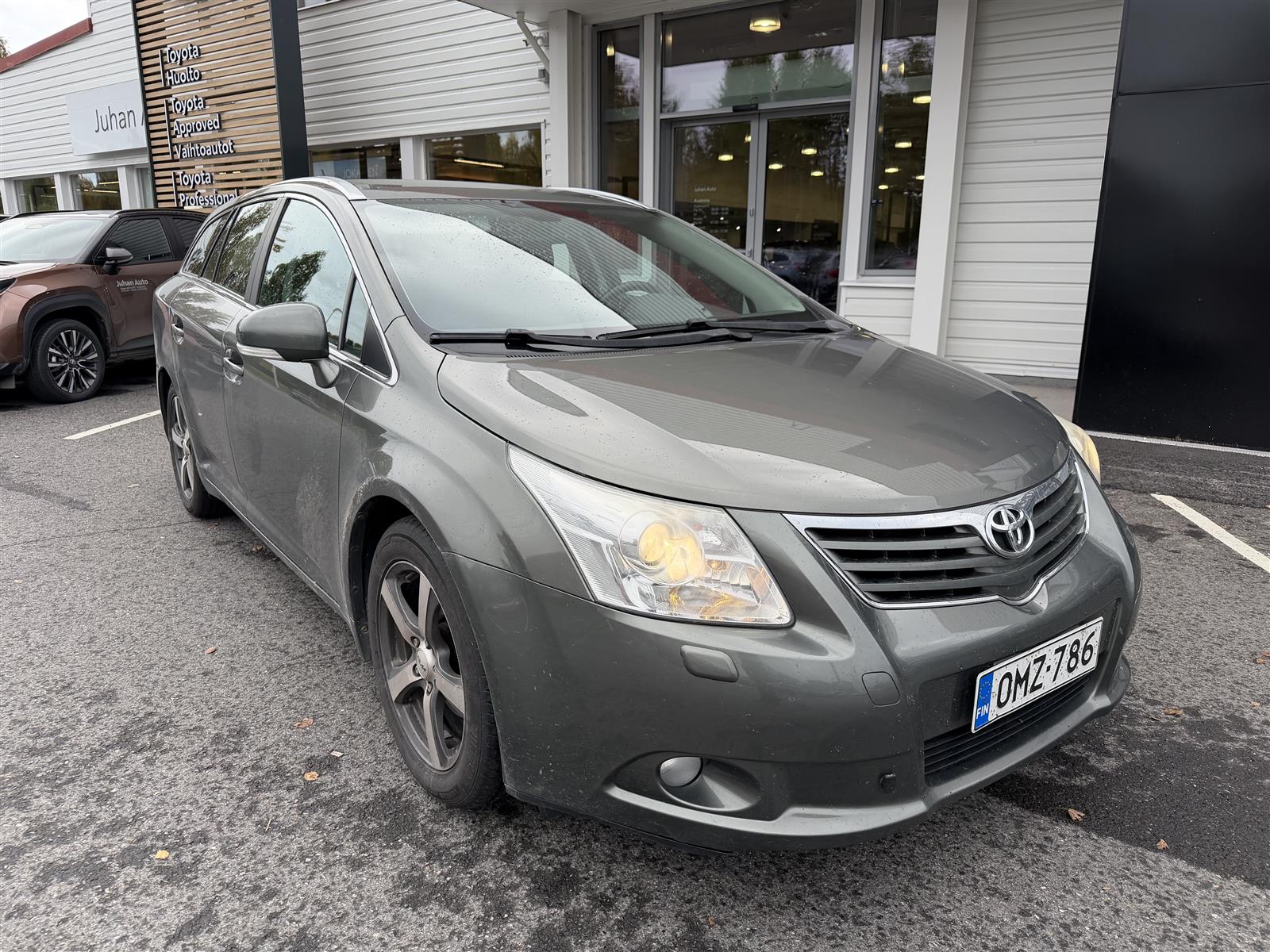 TOYOTA Avensis 2009
