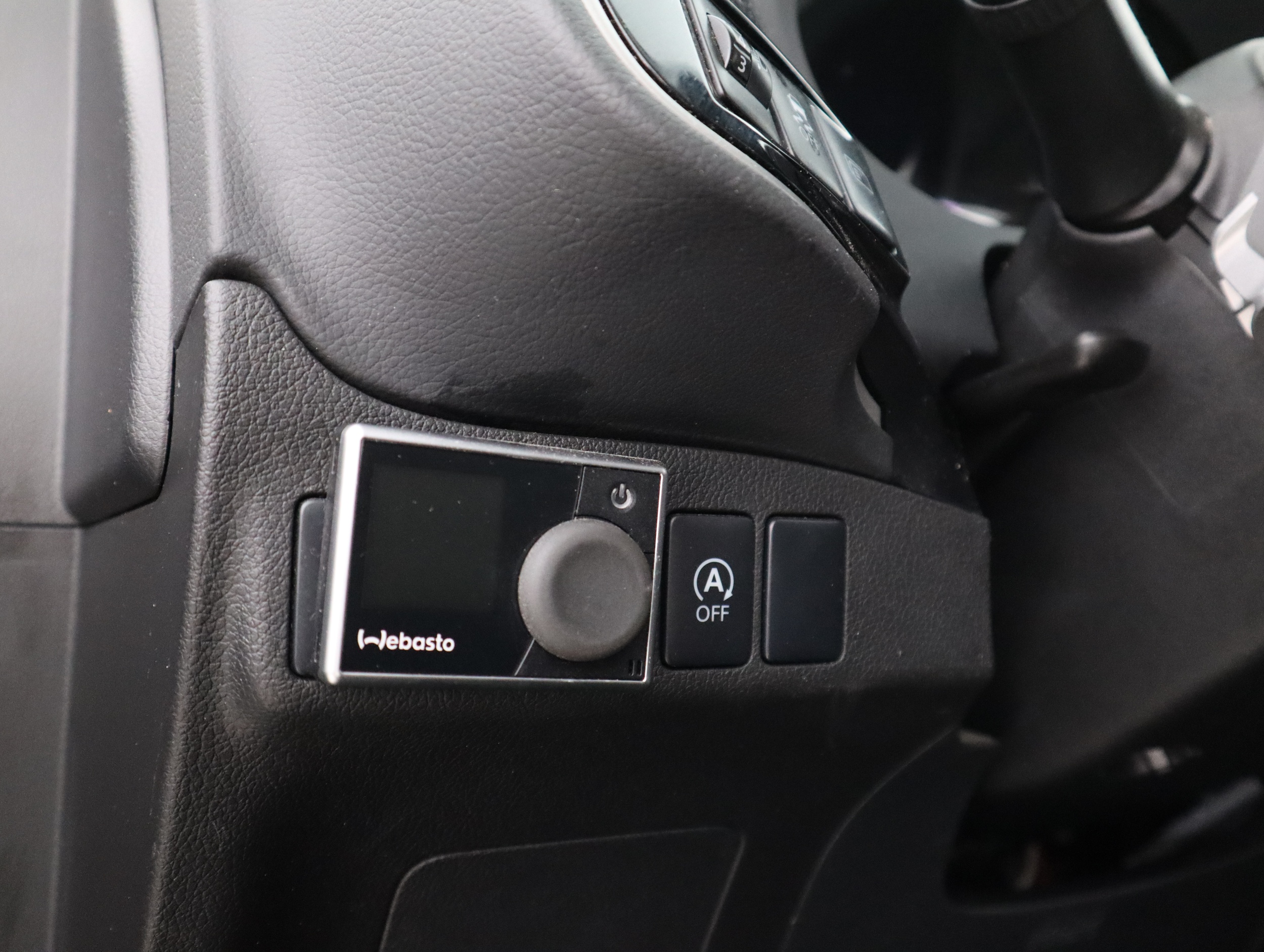 MITSUBISHI OUTLANDER 2015