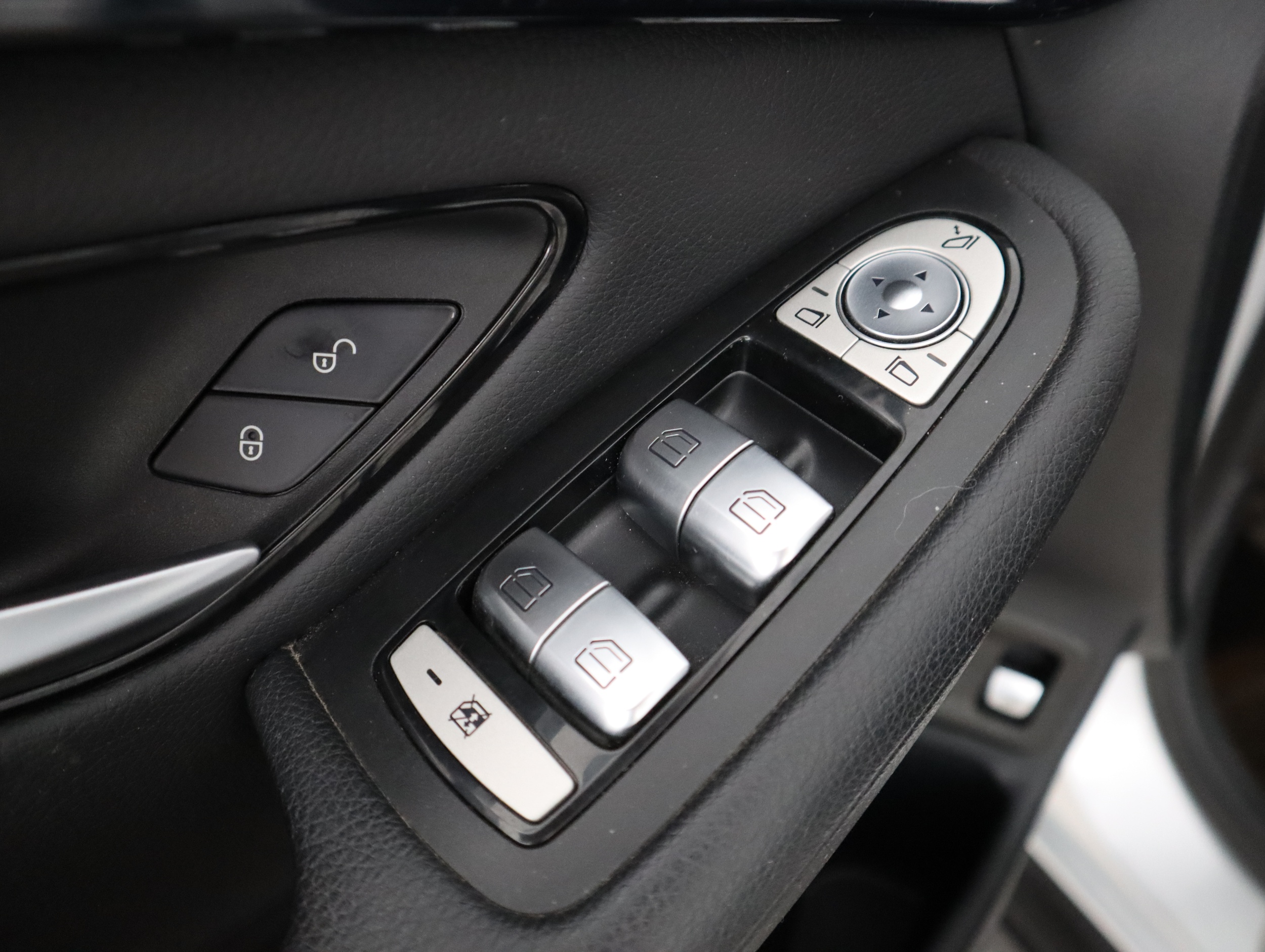 MERCEDES-BENZ GLC 2015