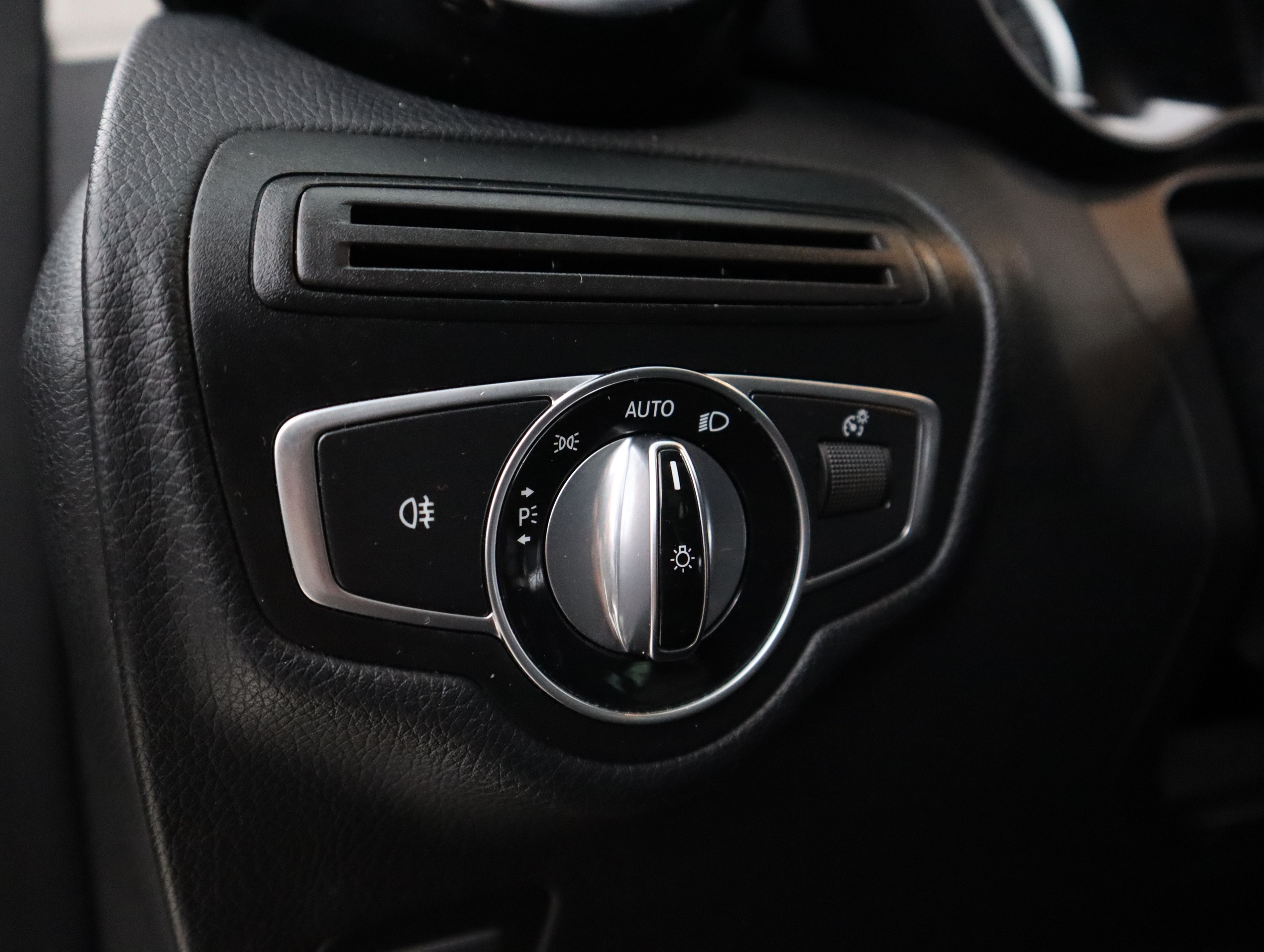 MERCEDES-BENZ GLC 2015