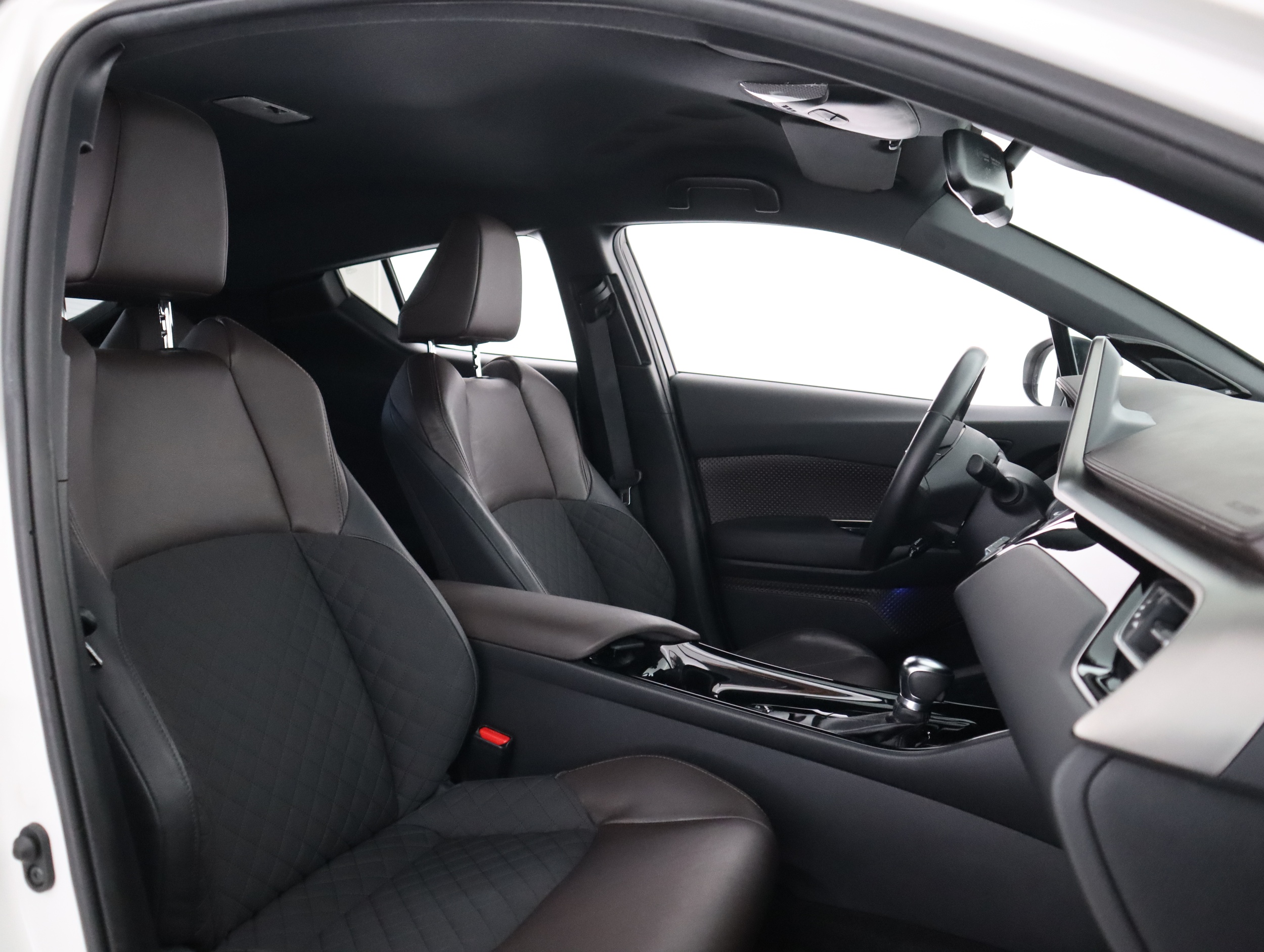 TOYOTA C-HR 2018