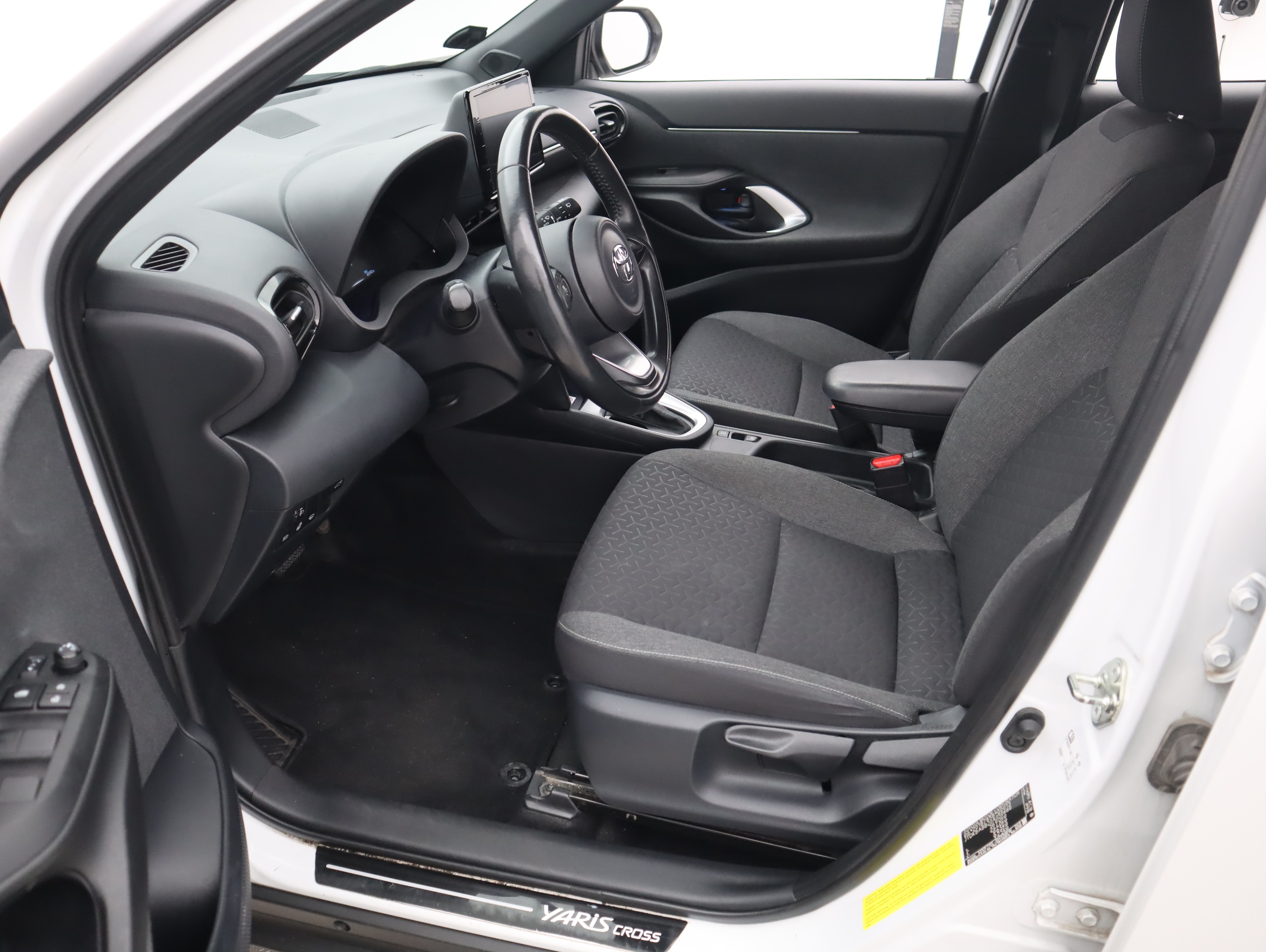 TOYOTA Yaris Cross 2022