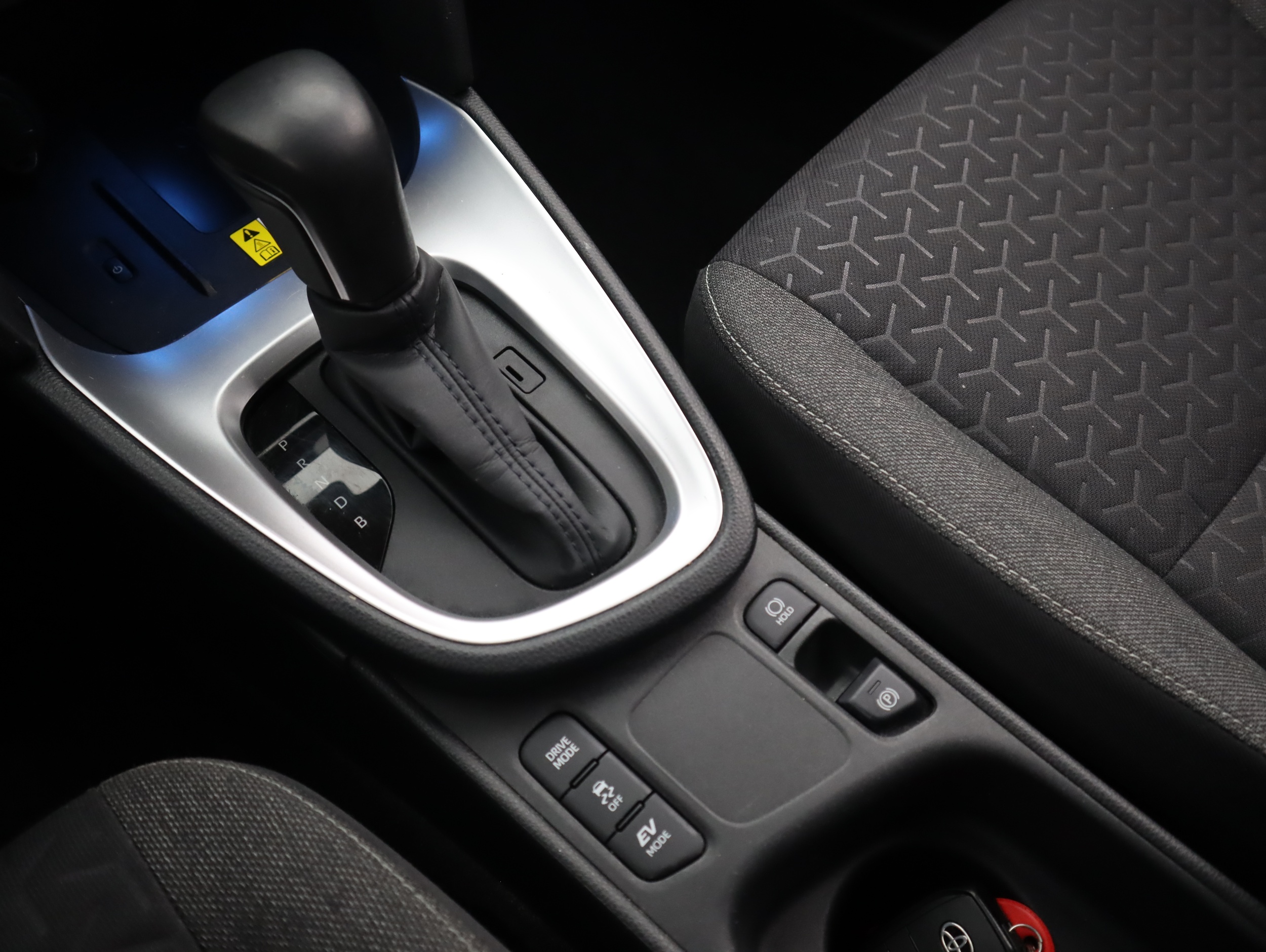 TOYOTA Yaris Cross 2022